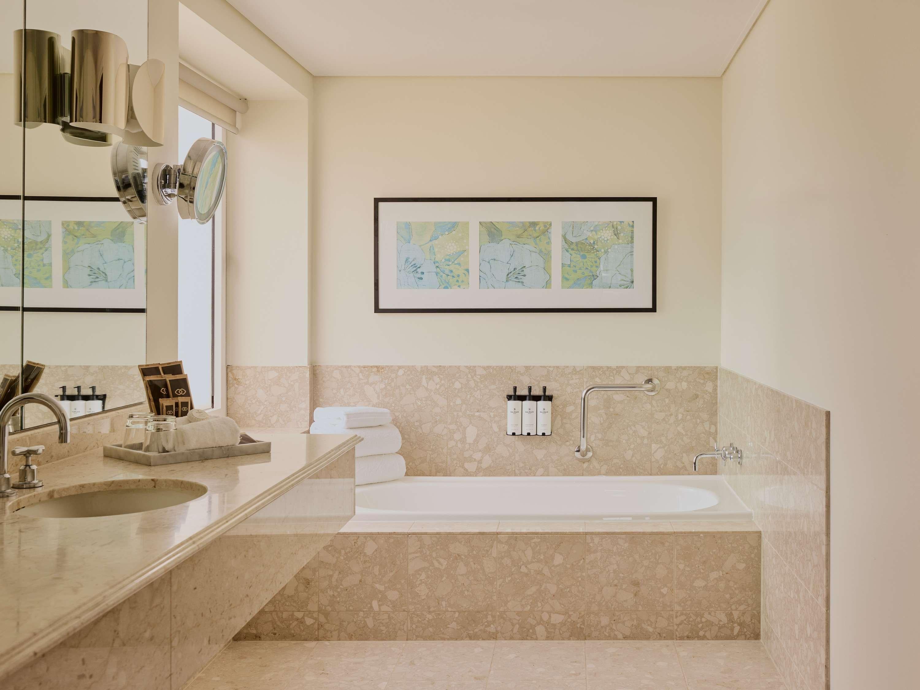 Suite Premium City View