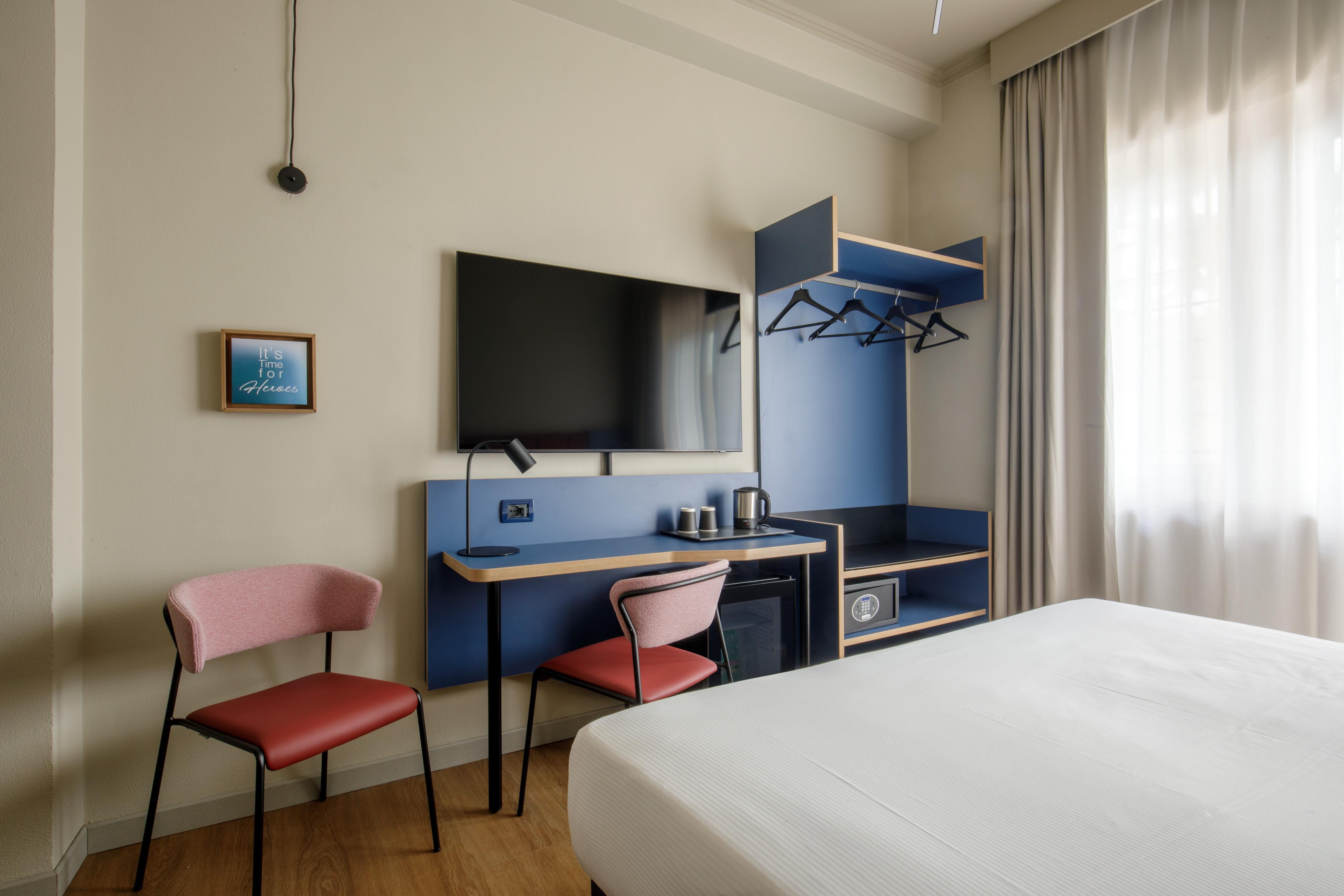 Double King Size Bed