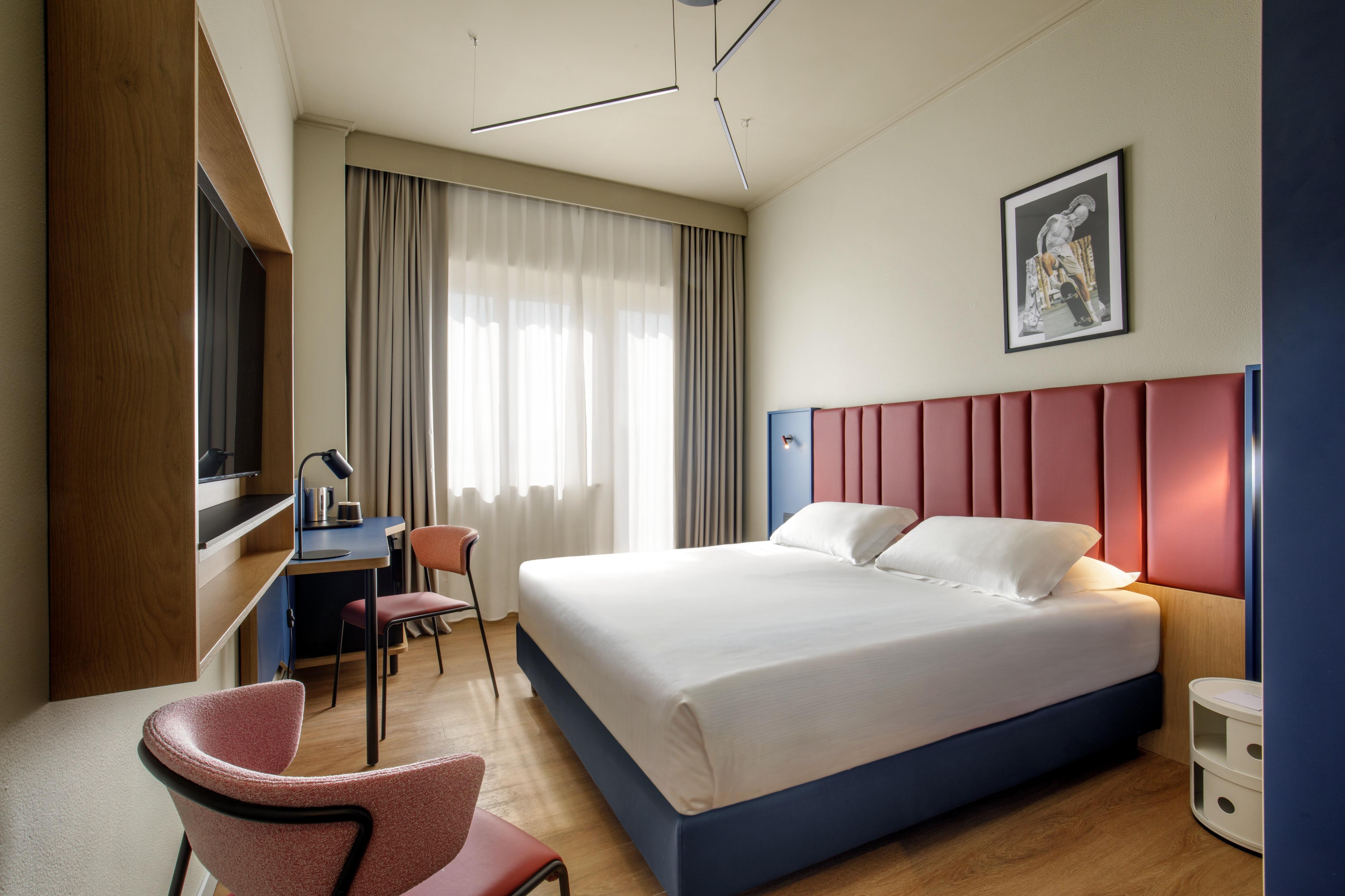 Double King Size Bed