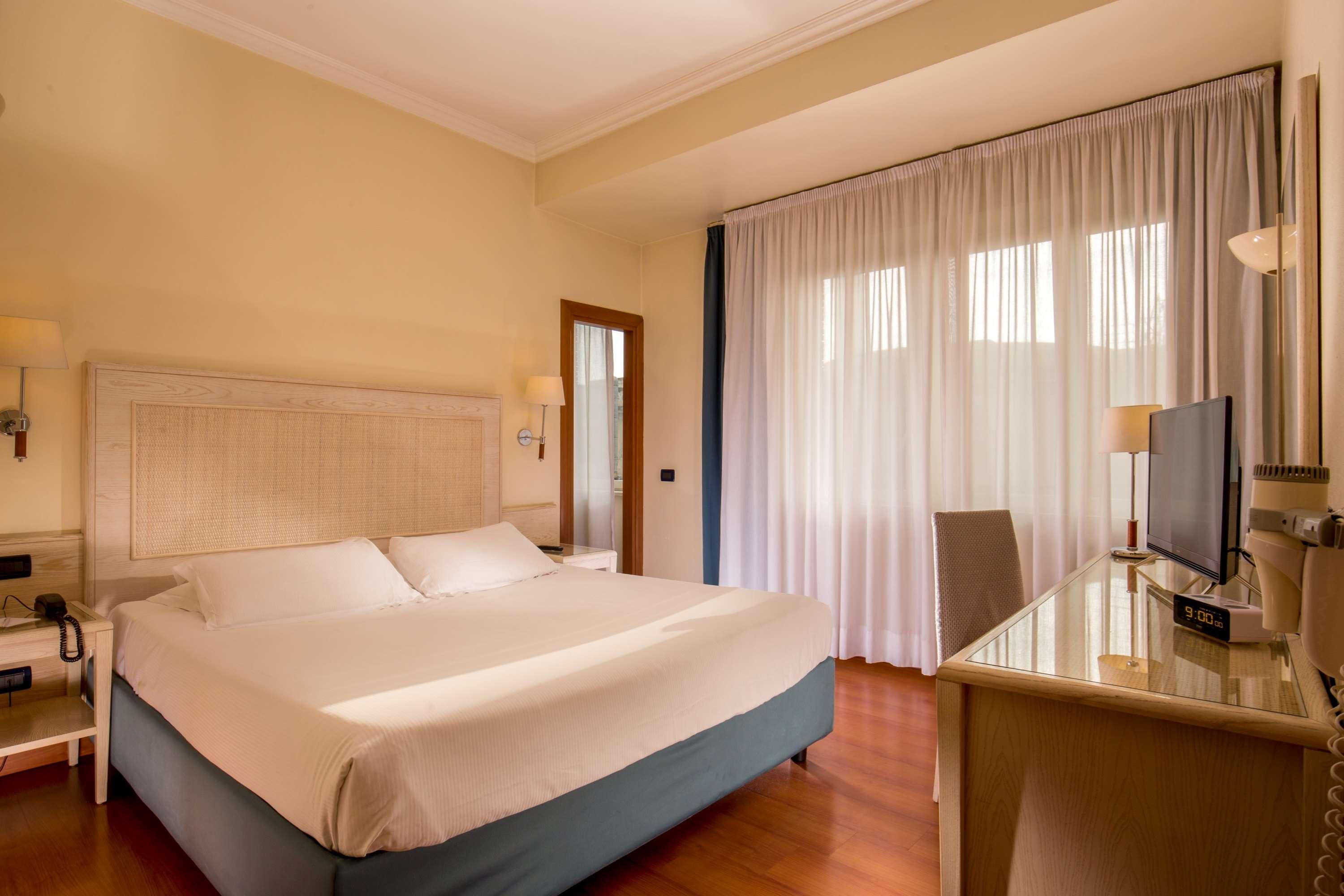 Double Superior King Bed