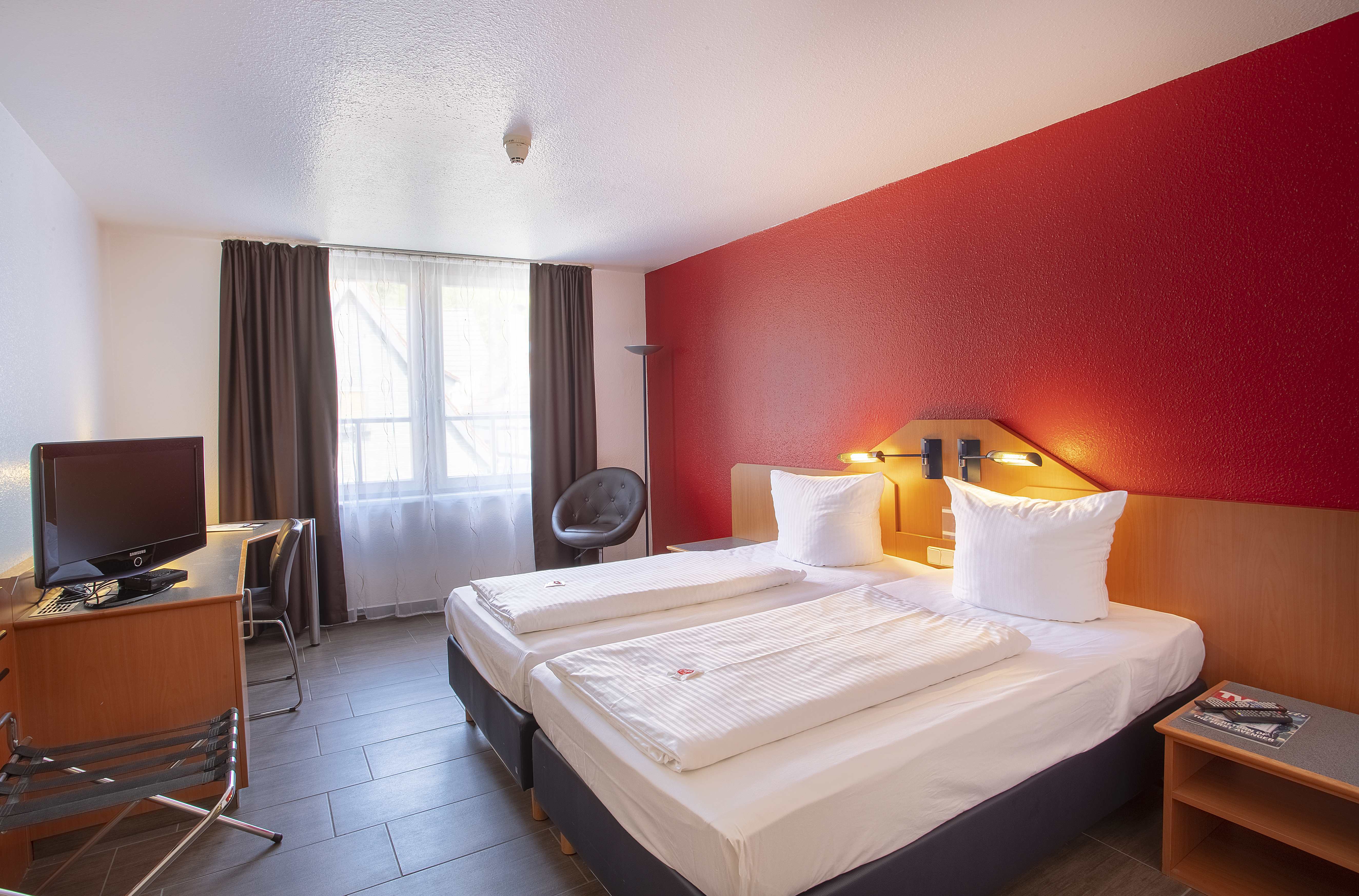 Double or Twin Standard