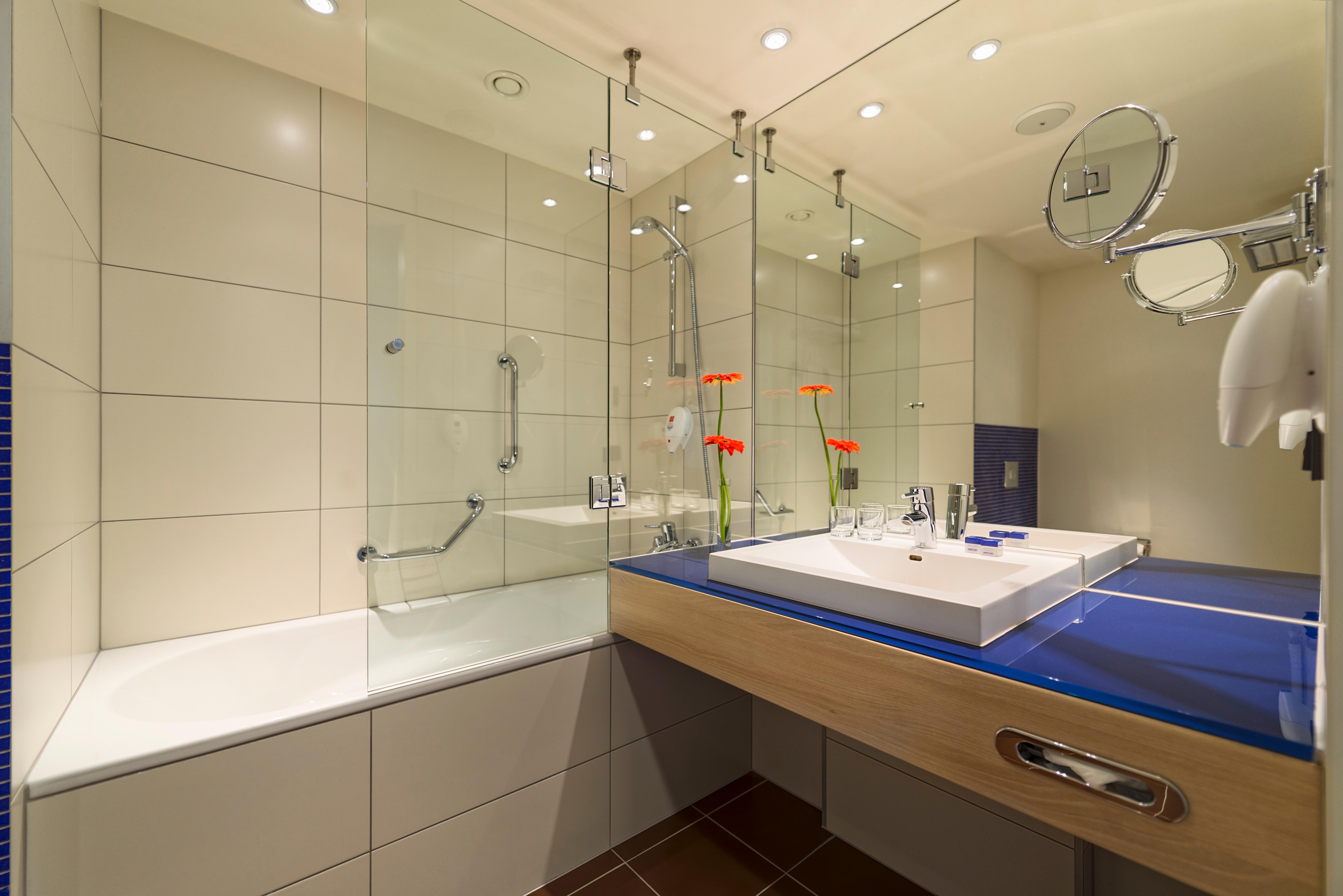 Double or Twin Superior