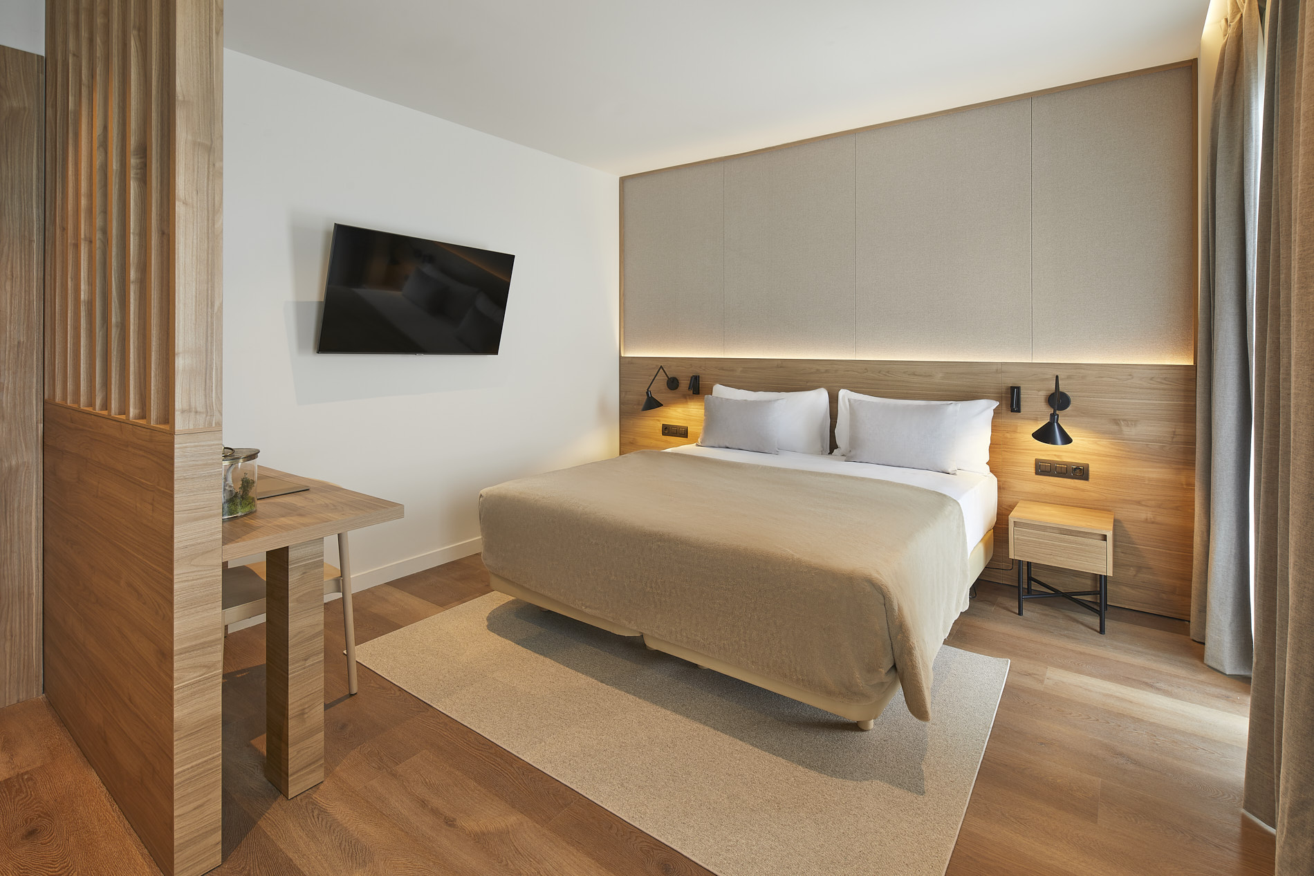 Double or Twin Deluxe