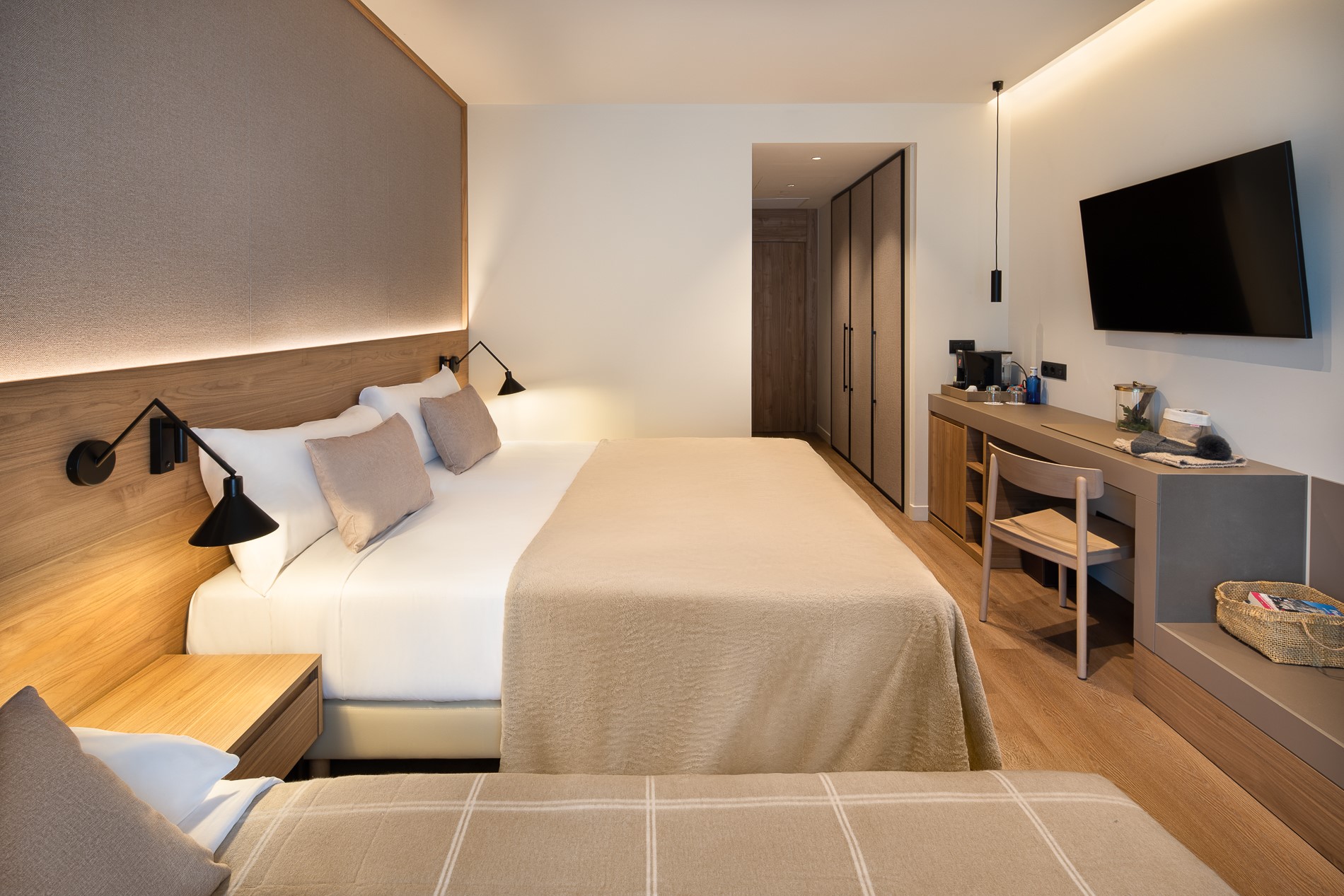 Double or Twin Superior