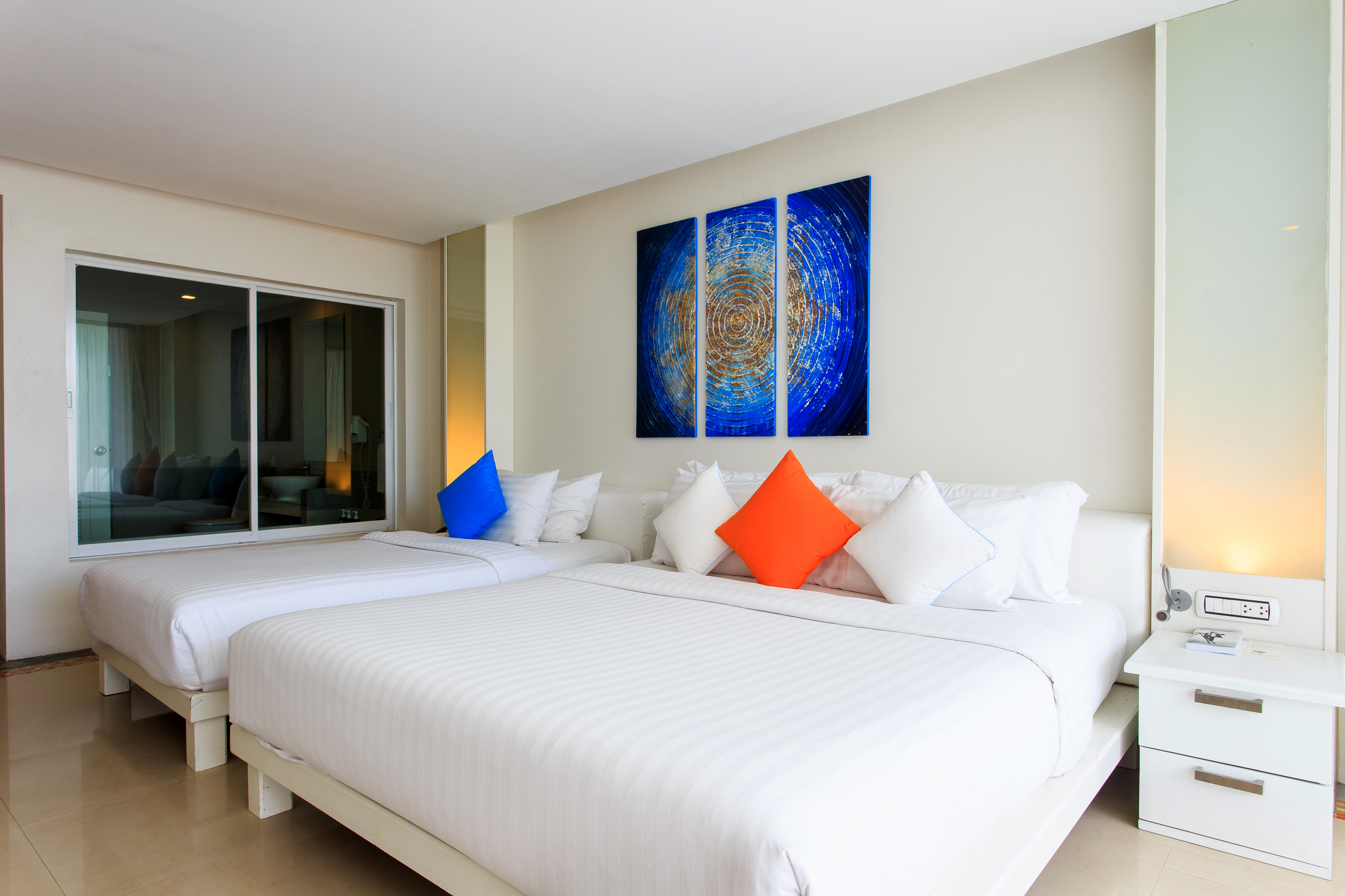 Double or Twin Deluxe