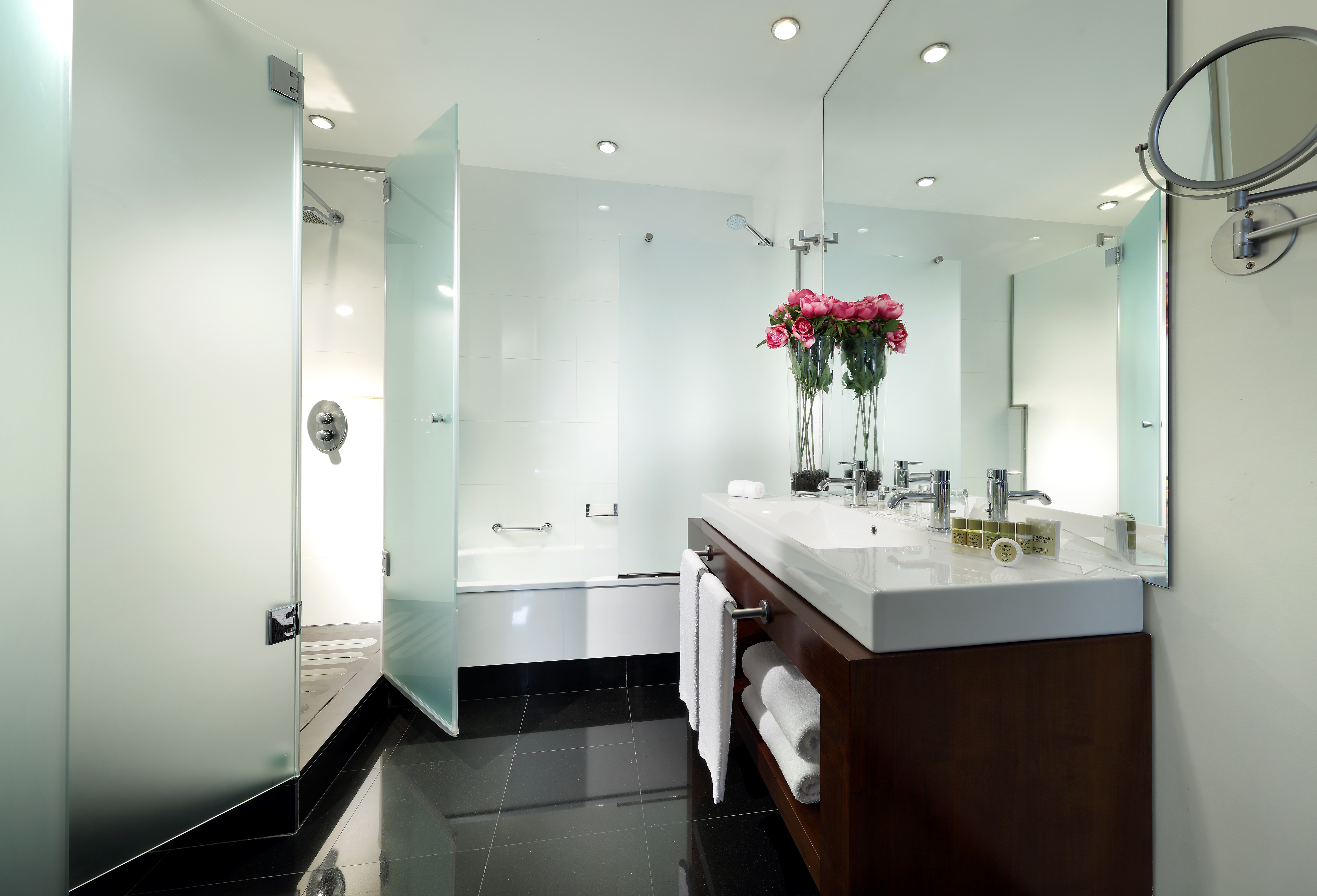 Double or Twin Deluxe