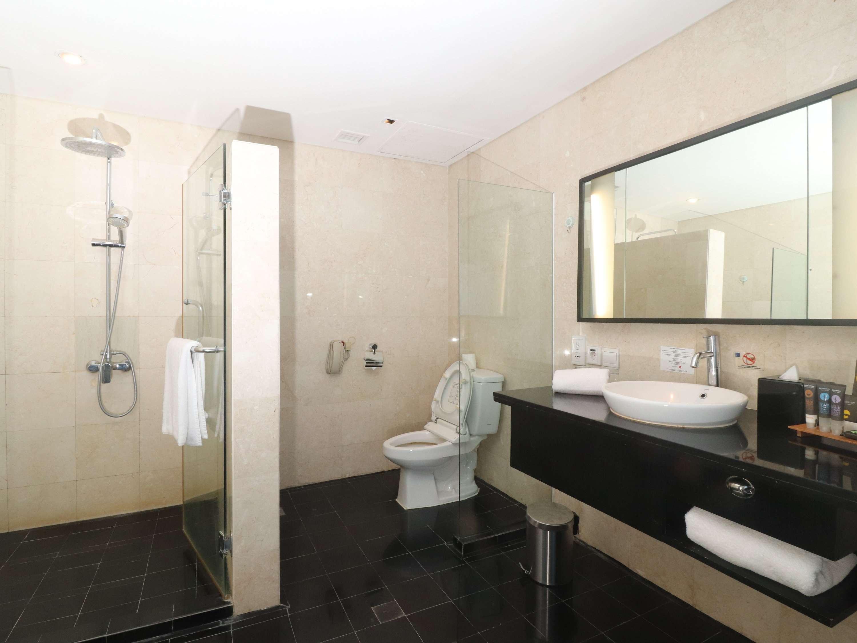 Suite Business King Bed