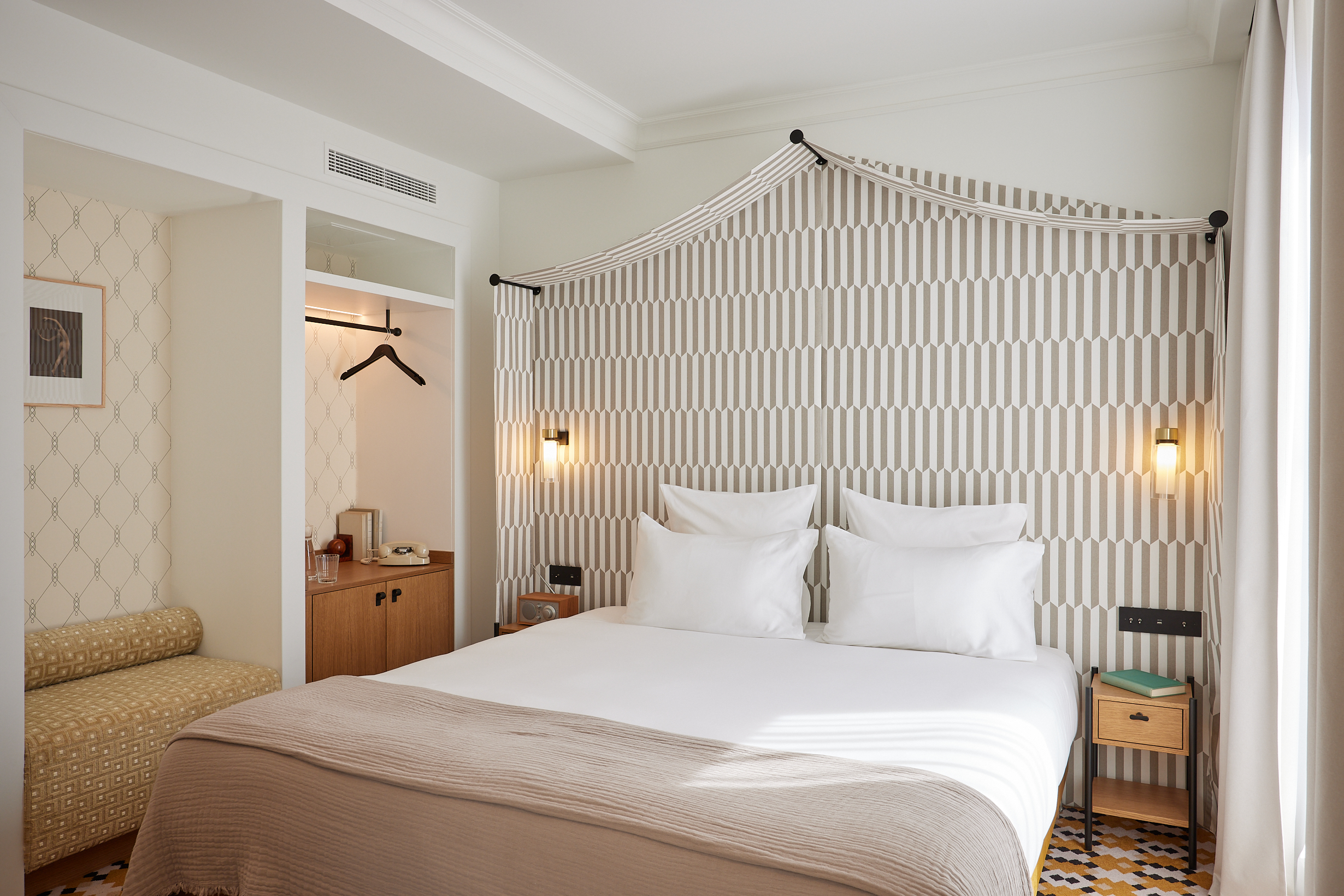 Double or Twin Deluxe