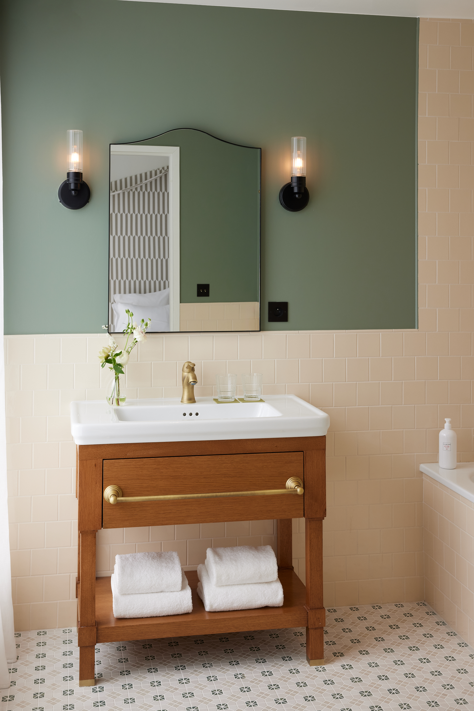 Double or Twin Deluxe