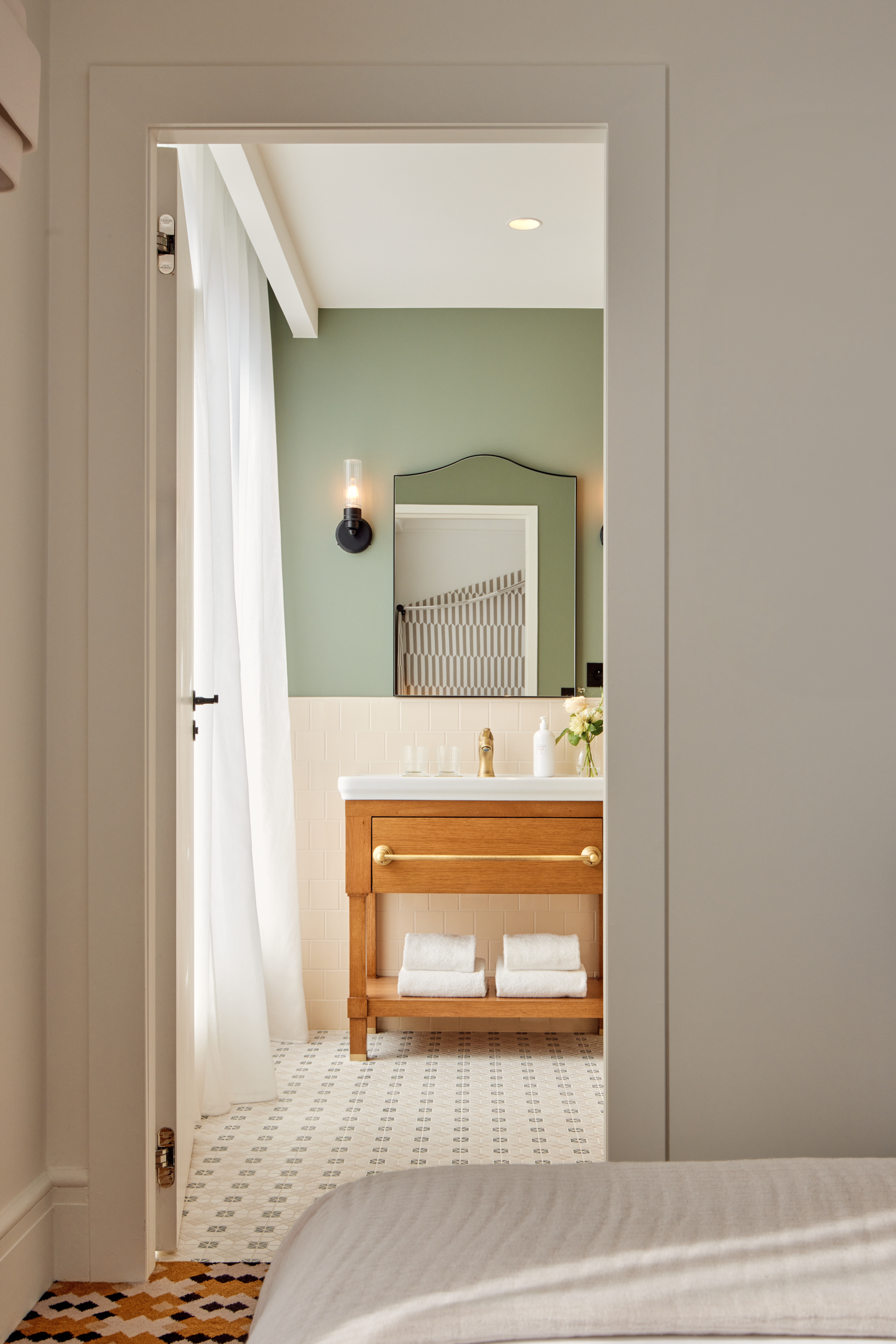 Double Connecting Room