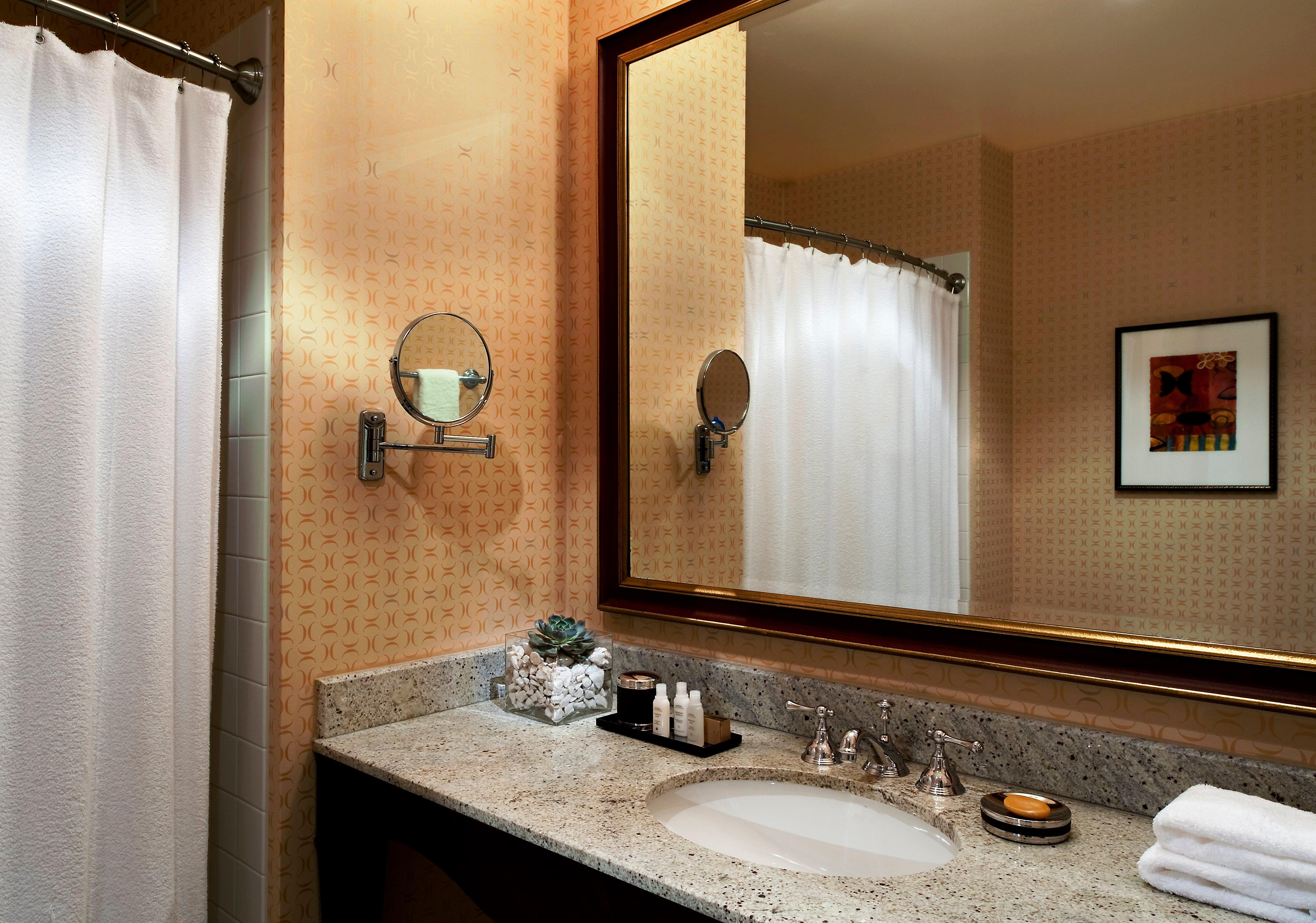 Double Deluxe Queen Bed