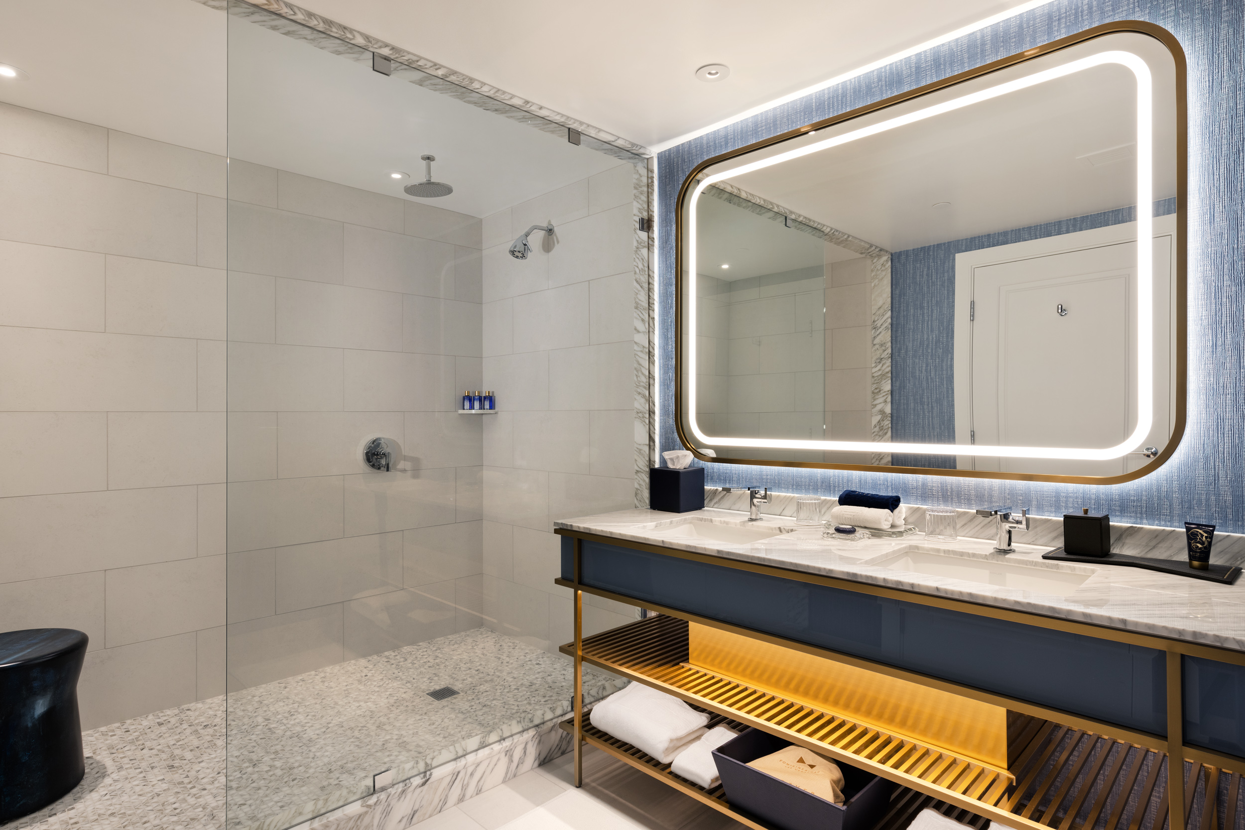 Double City View King Bed