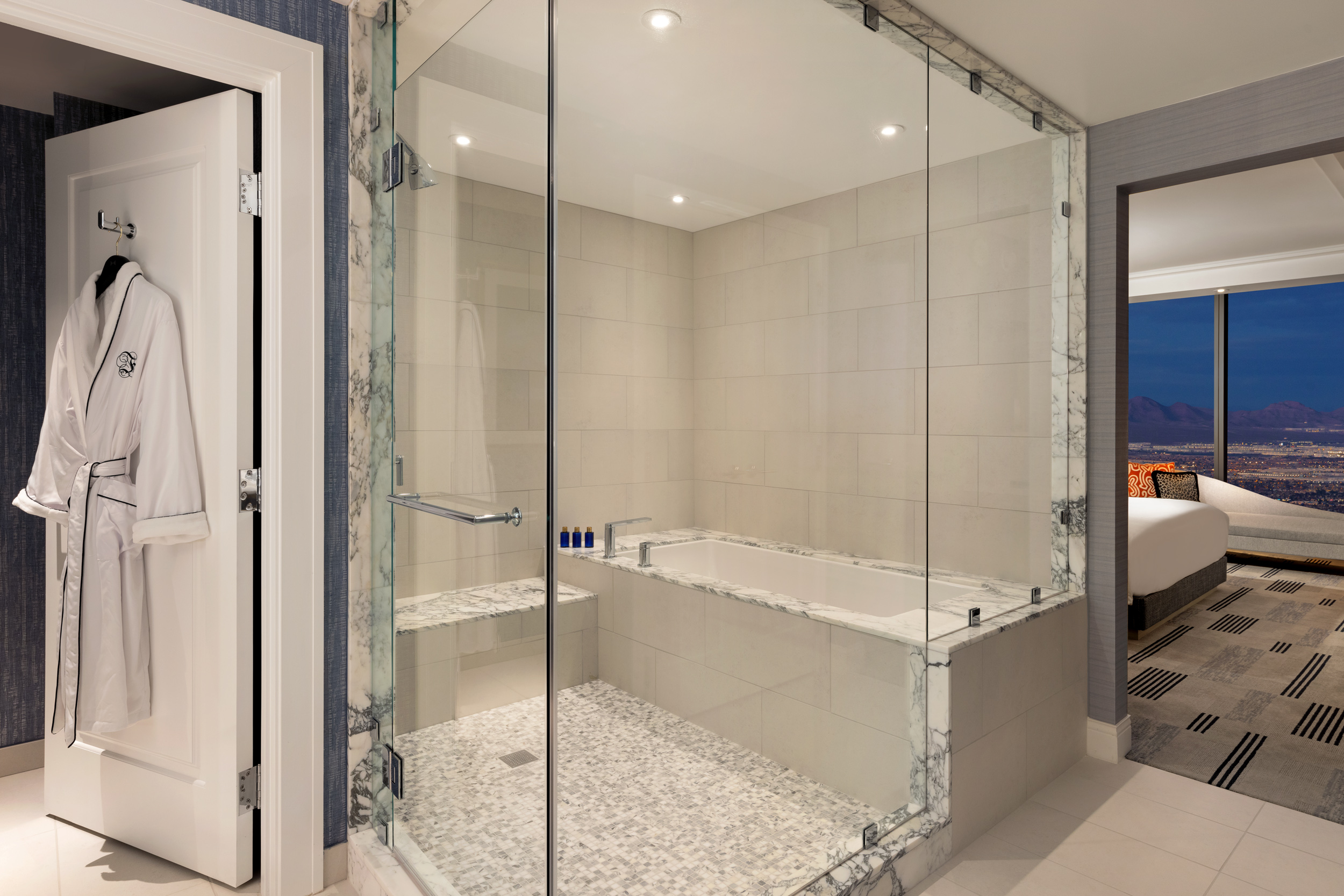 Junior Suite Mountain View