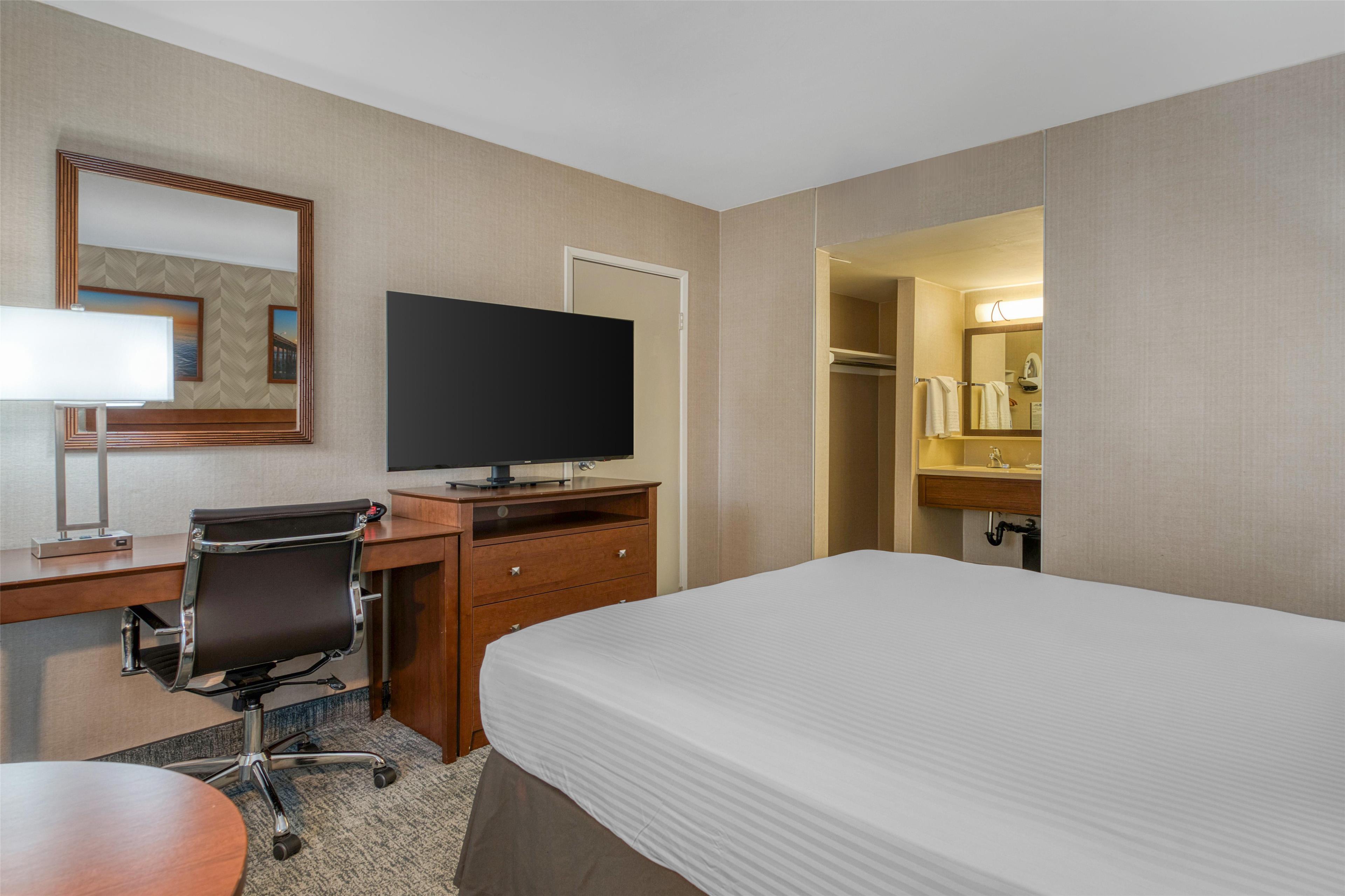 Double Accessible-queen Size Bed