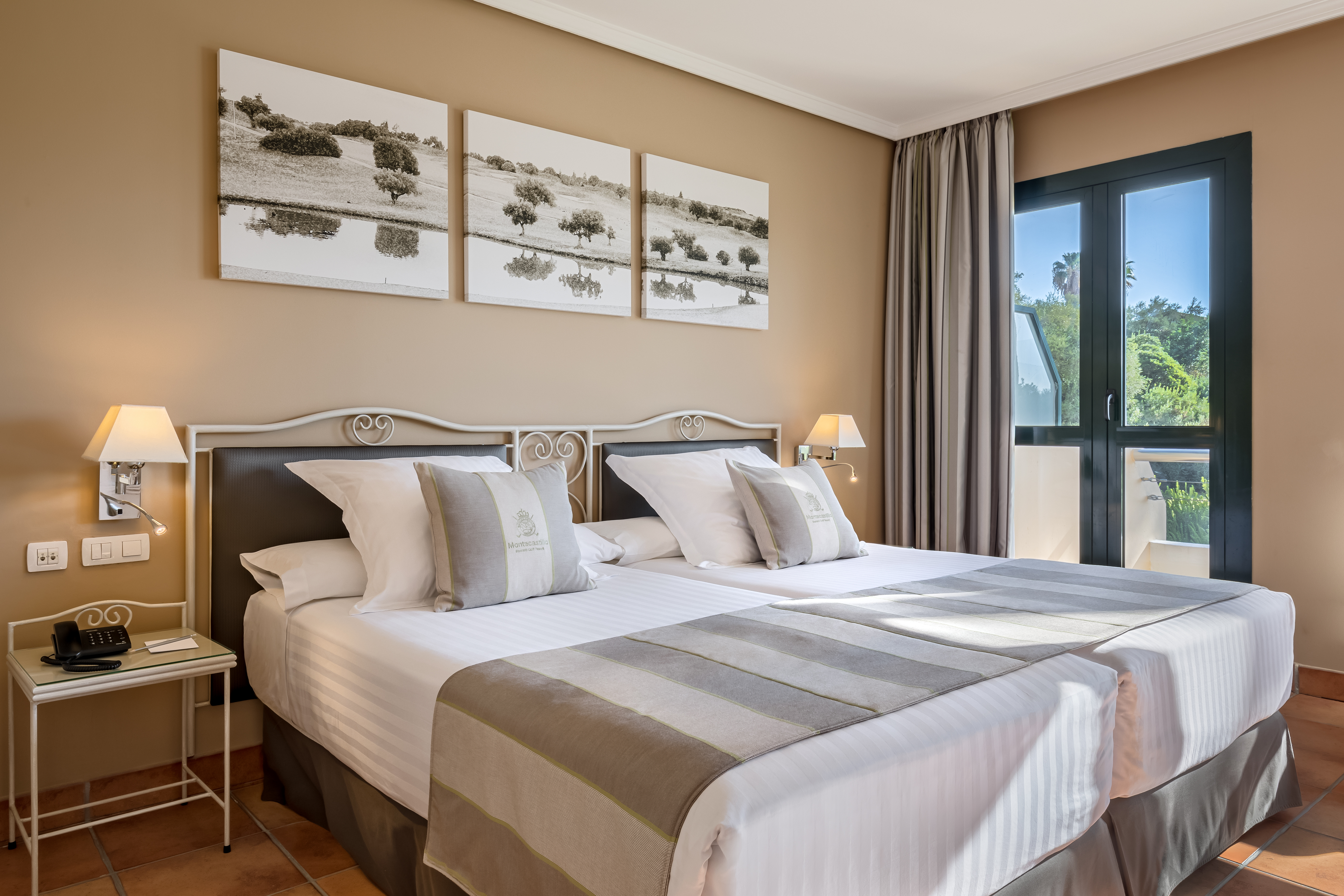 Double or Twin Superior