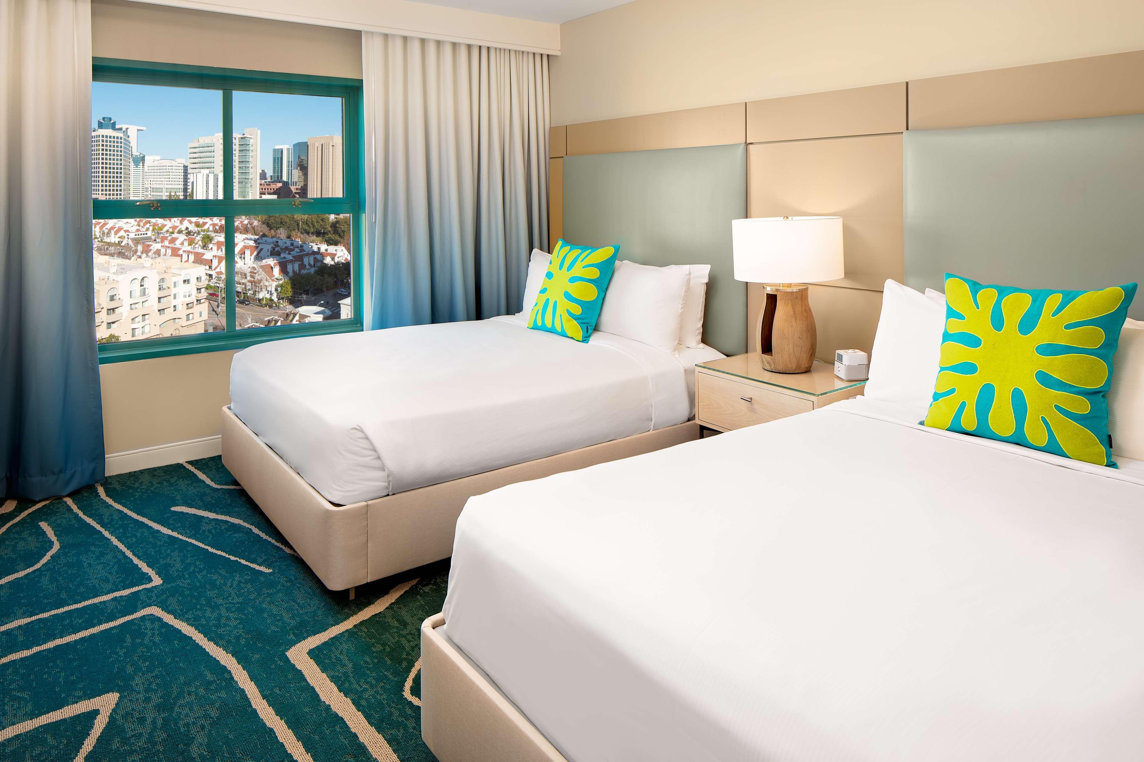 Suite City View Two Queen Beds