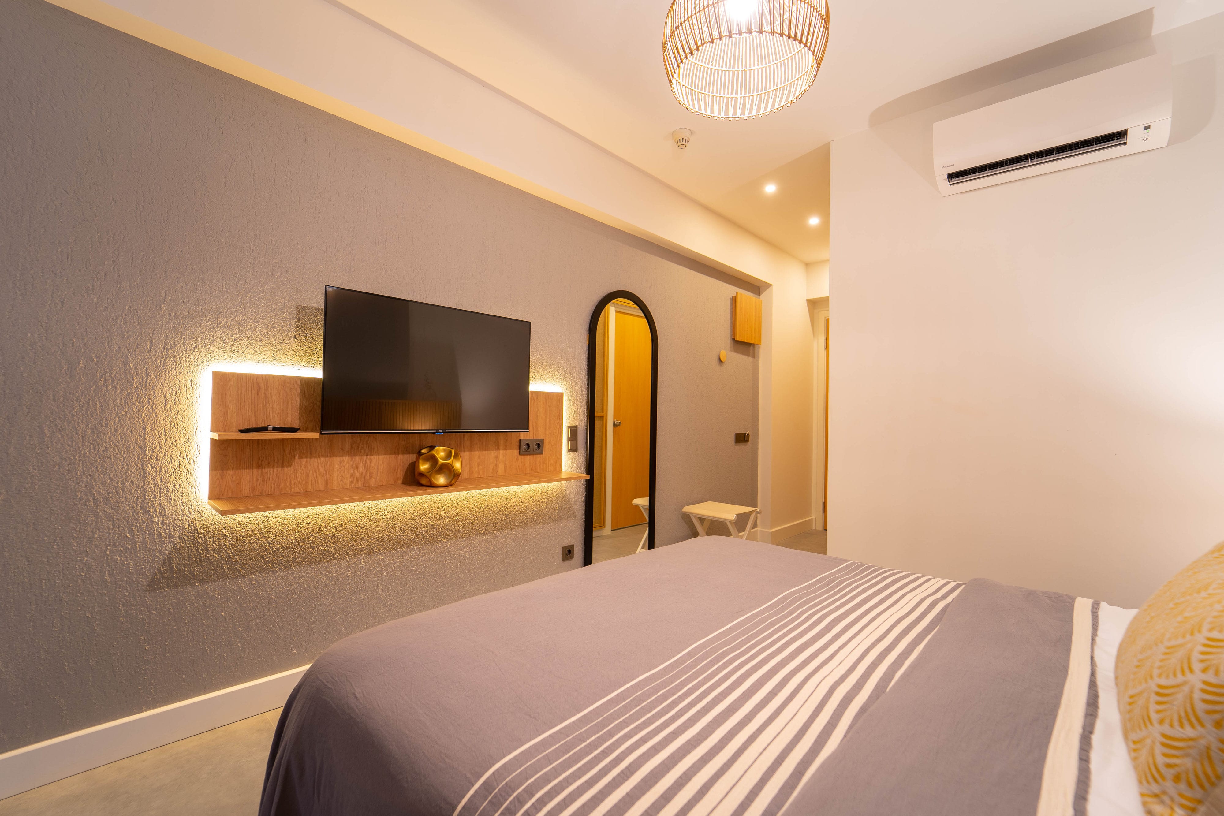 Double Classic Garden View