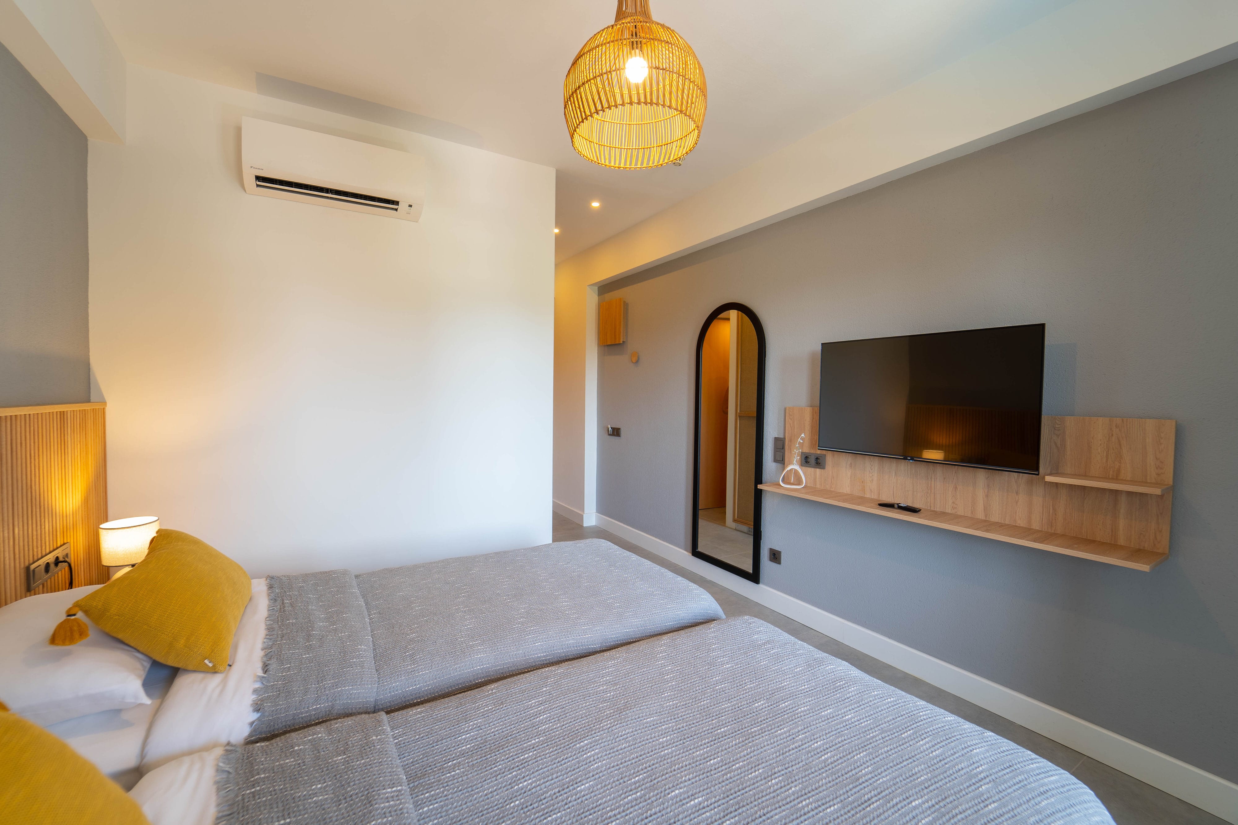 Twin Garden View Two Queen Beds