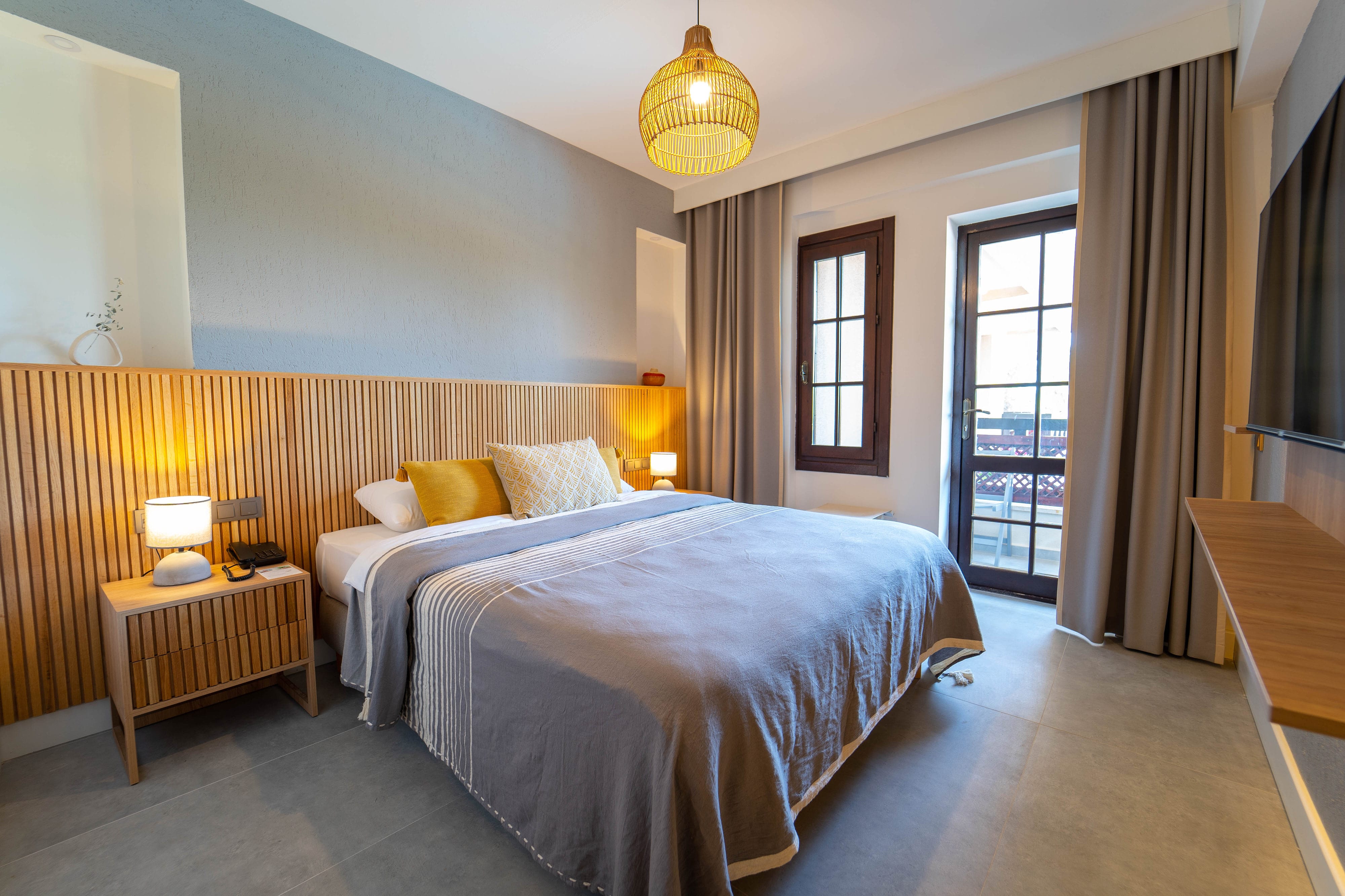 Double Classic Garden View