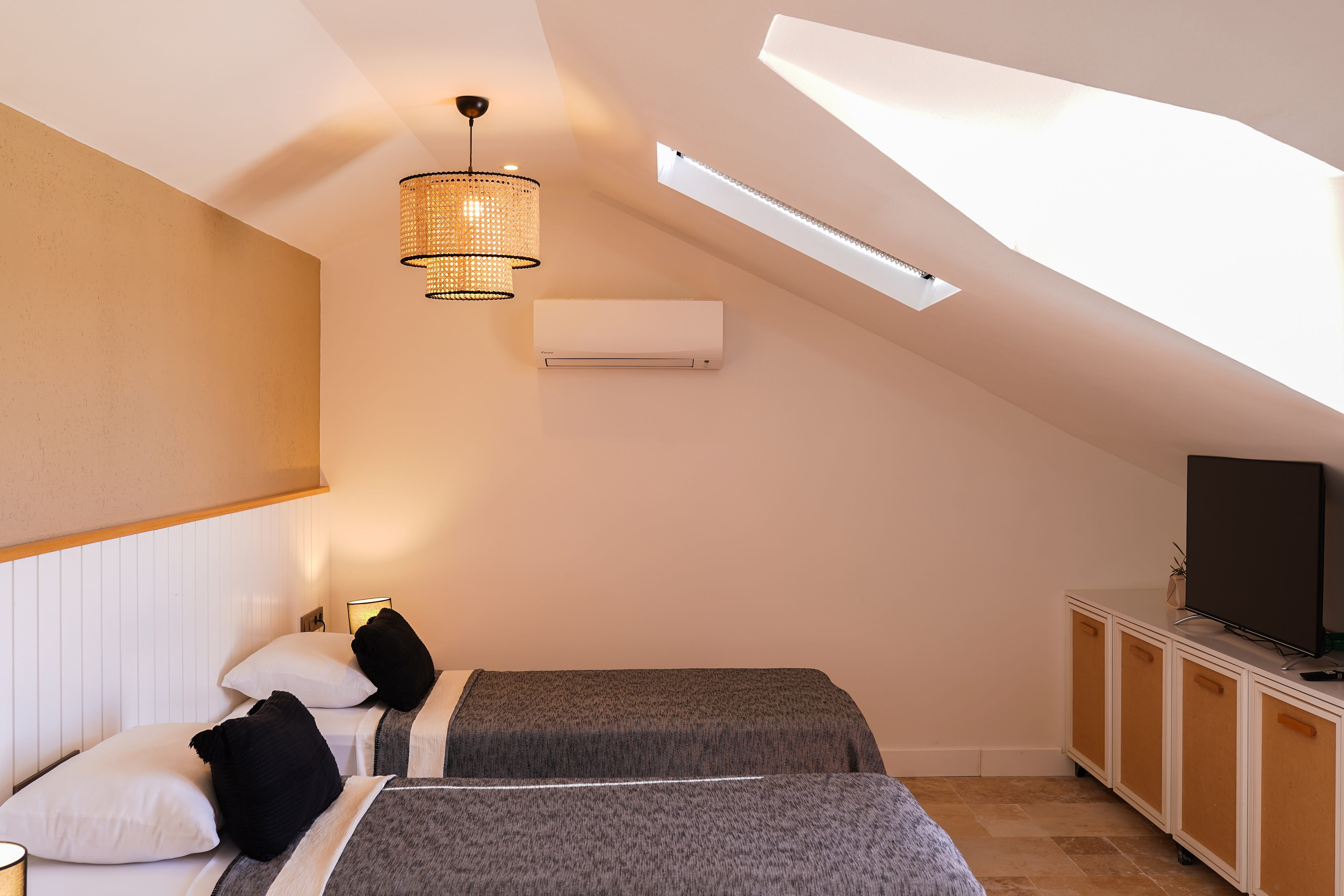 Twin Two Double Beds with Views