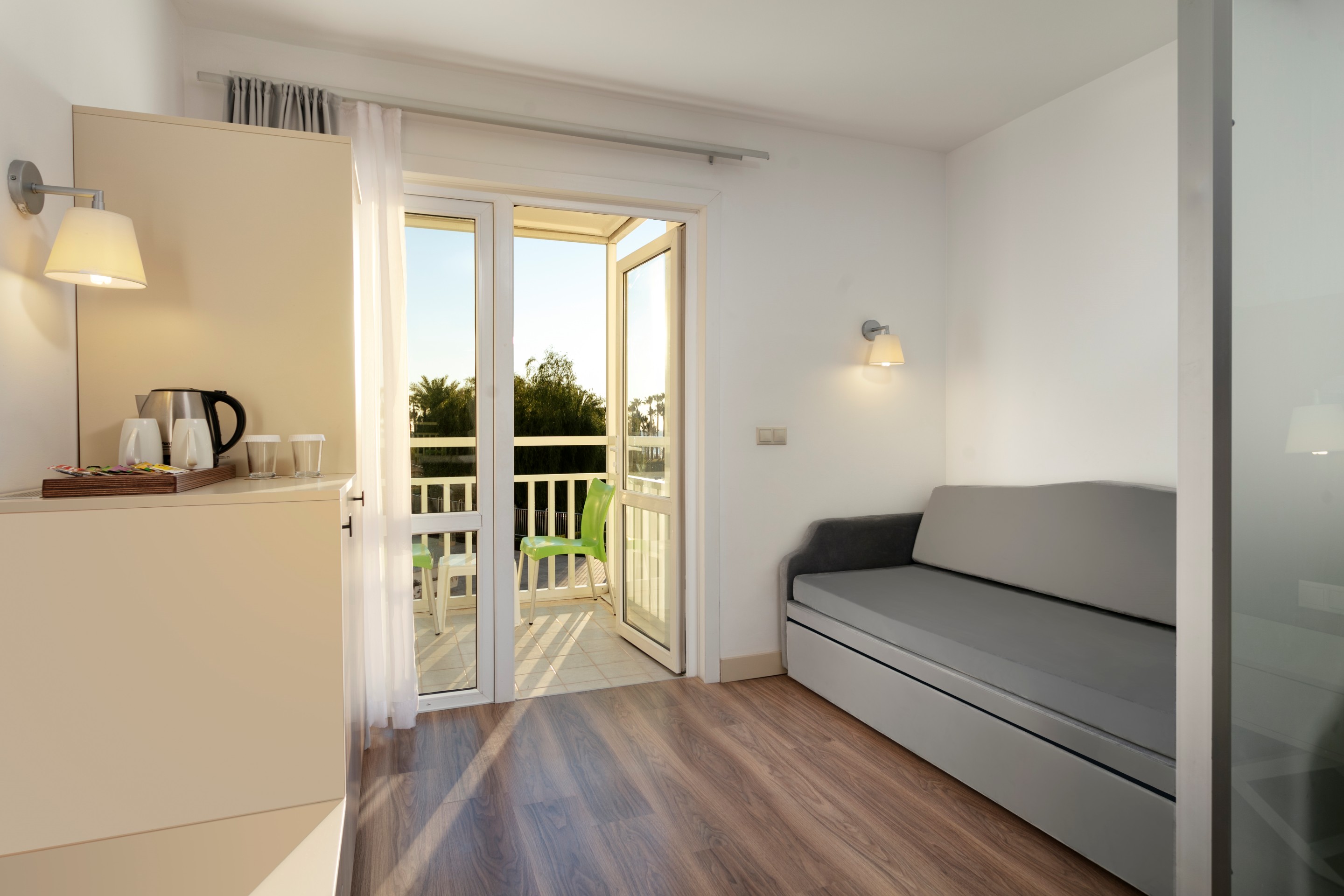 Bungalow Garden View