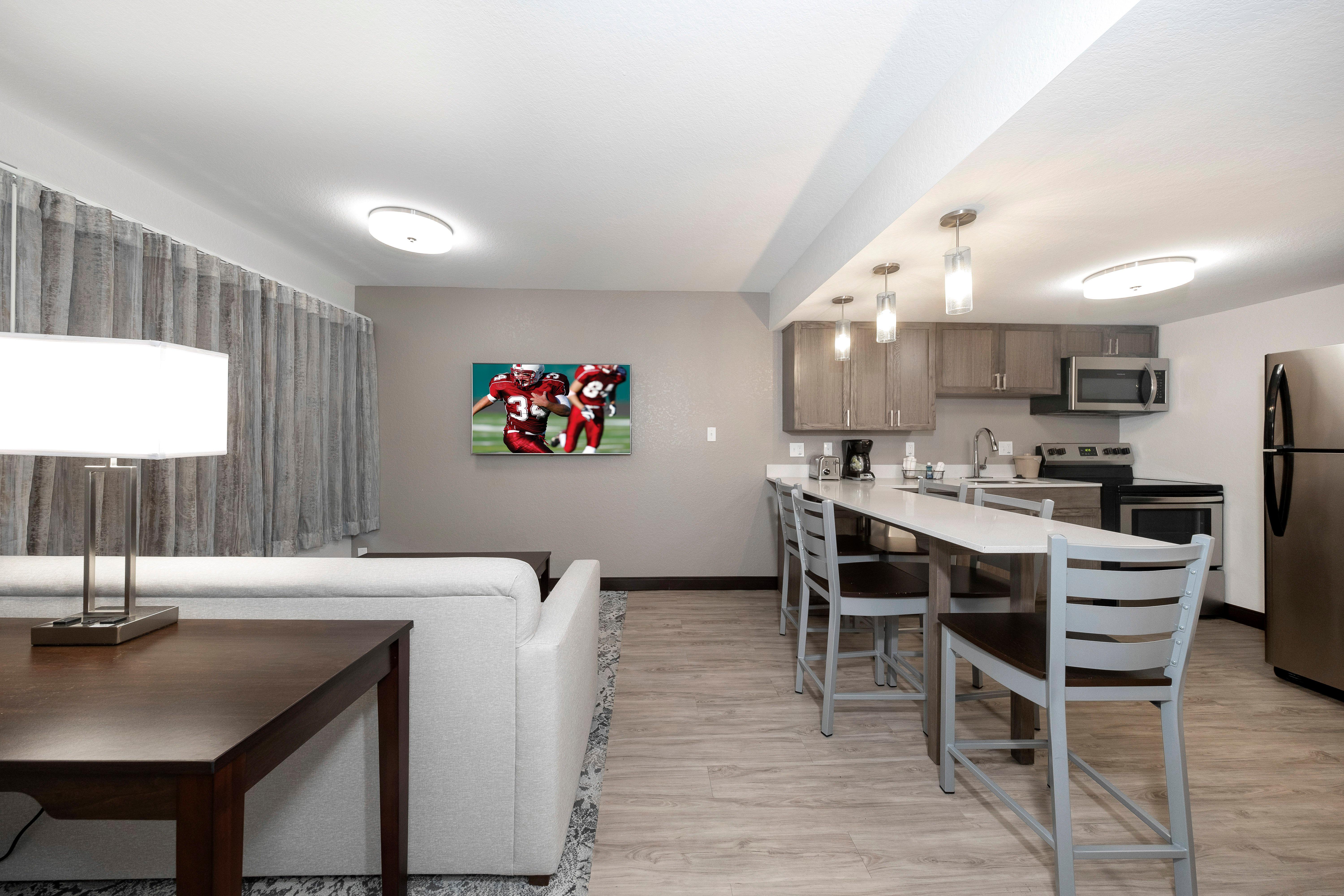 Suite Two Queen Beds