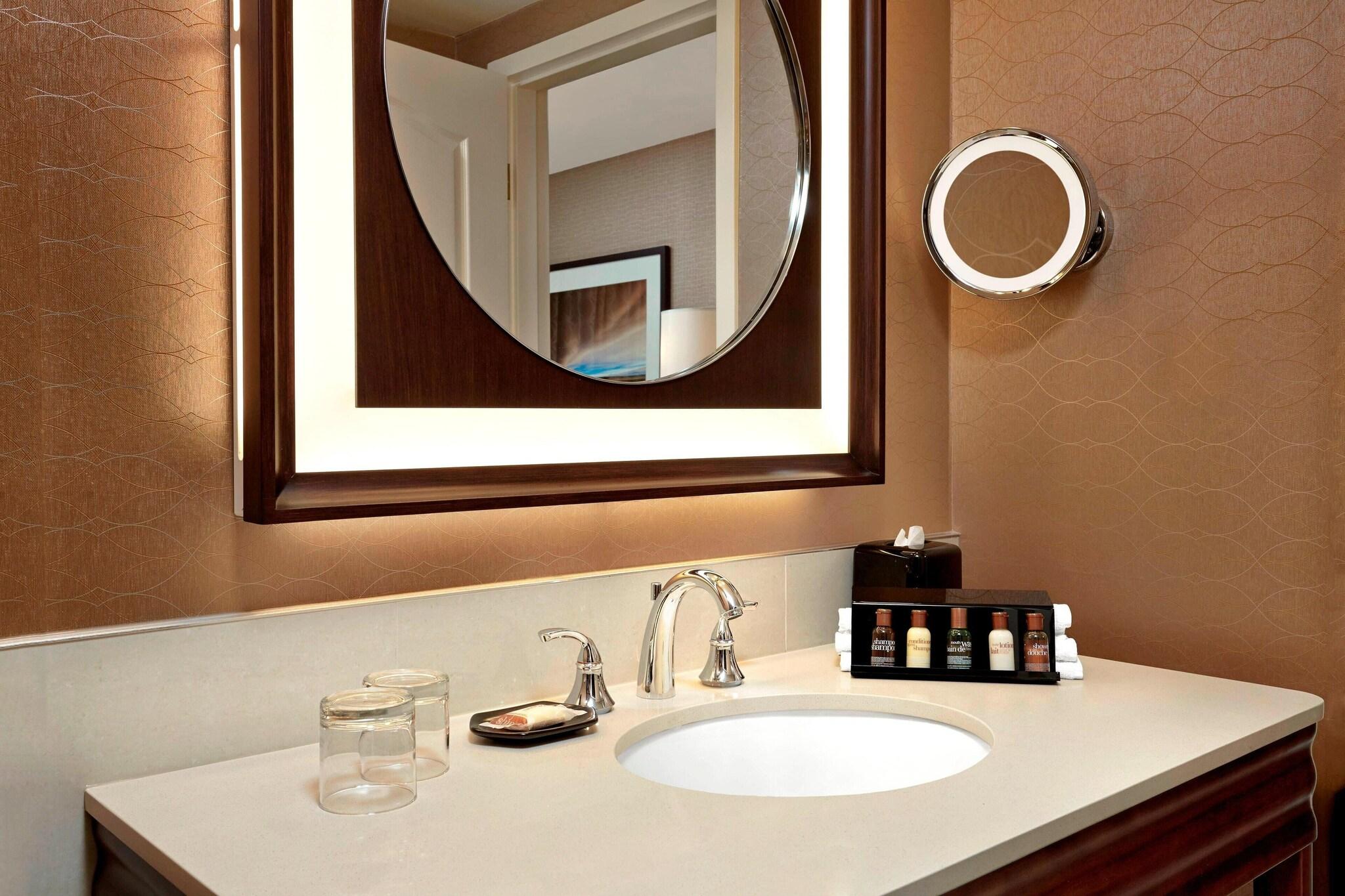 Suite Two Queen Beds One Bedroom