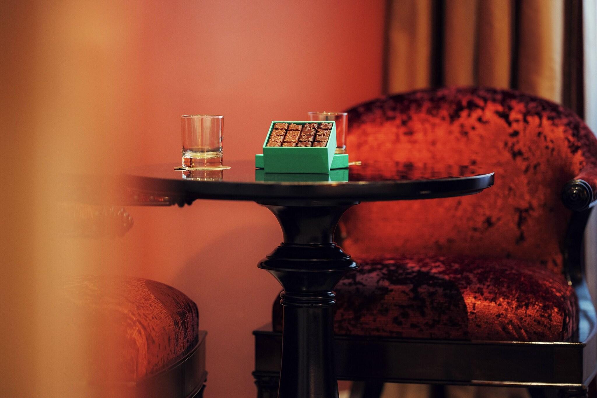 Double Deluxe Queen Bed