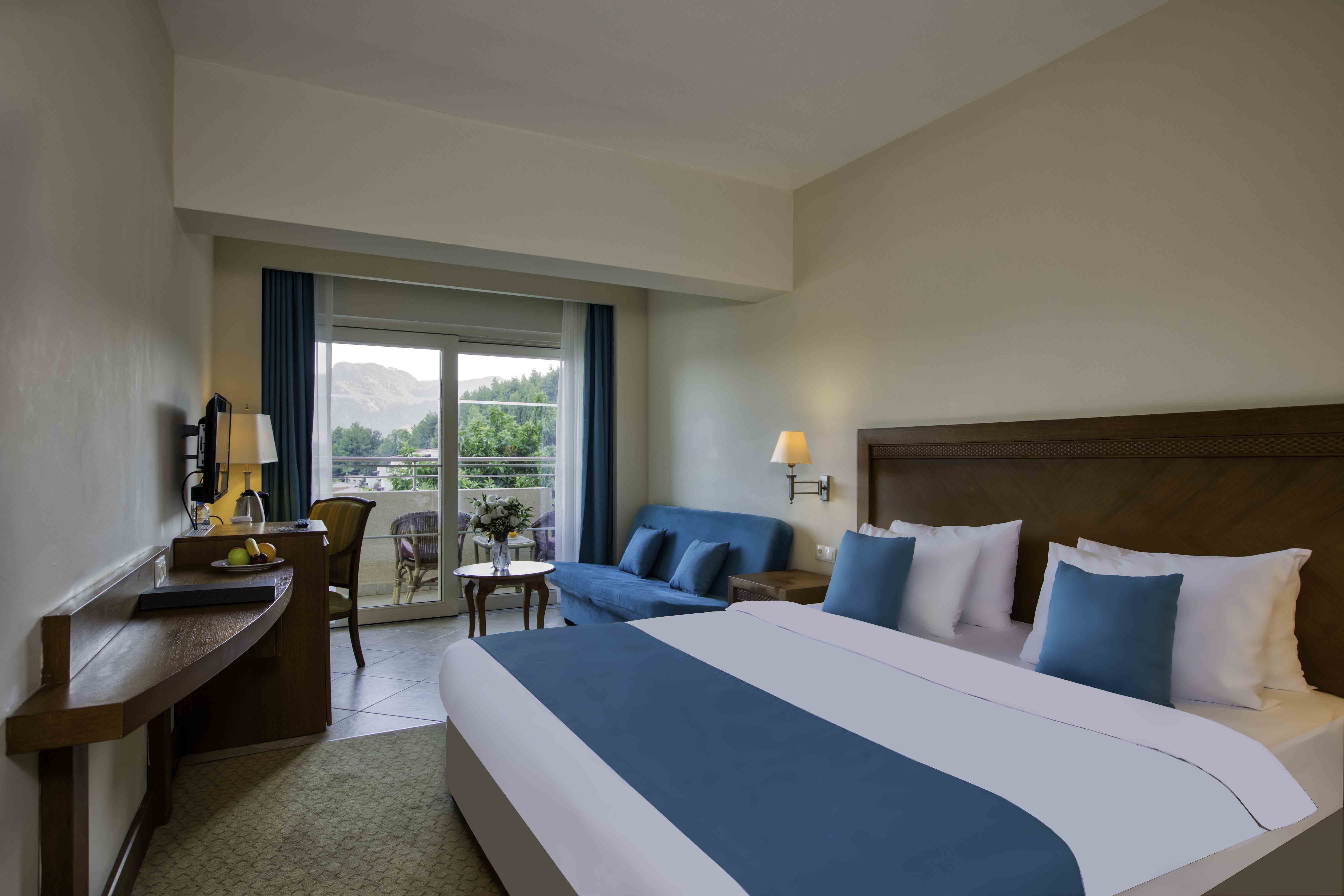 Double Single Superior Side Sea View