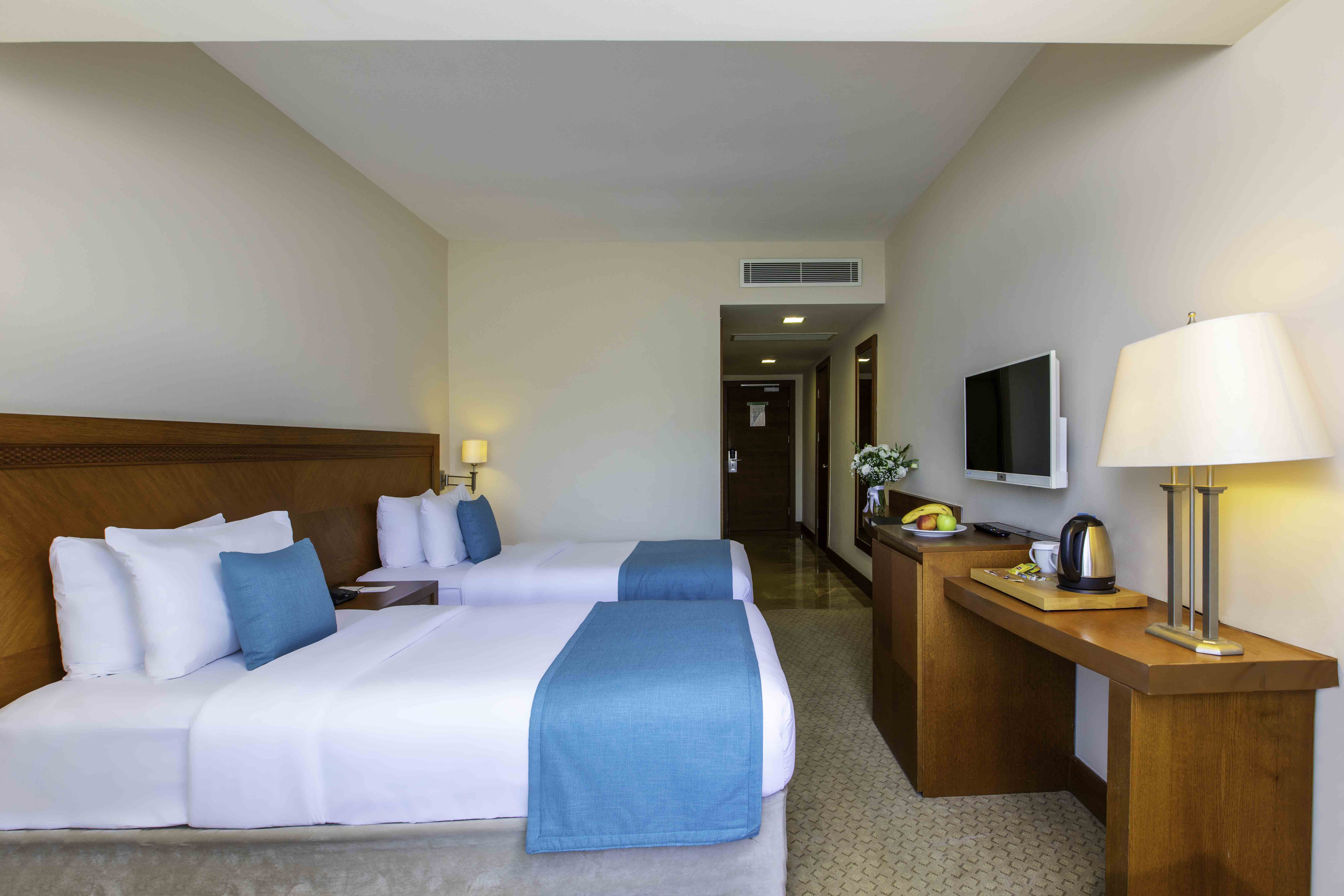 Double Single Superior Side Sea View