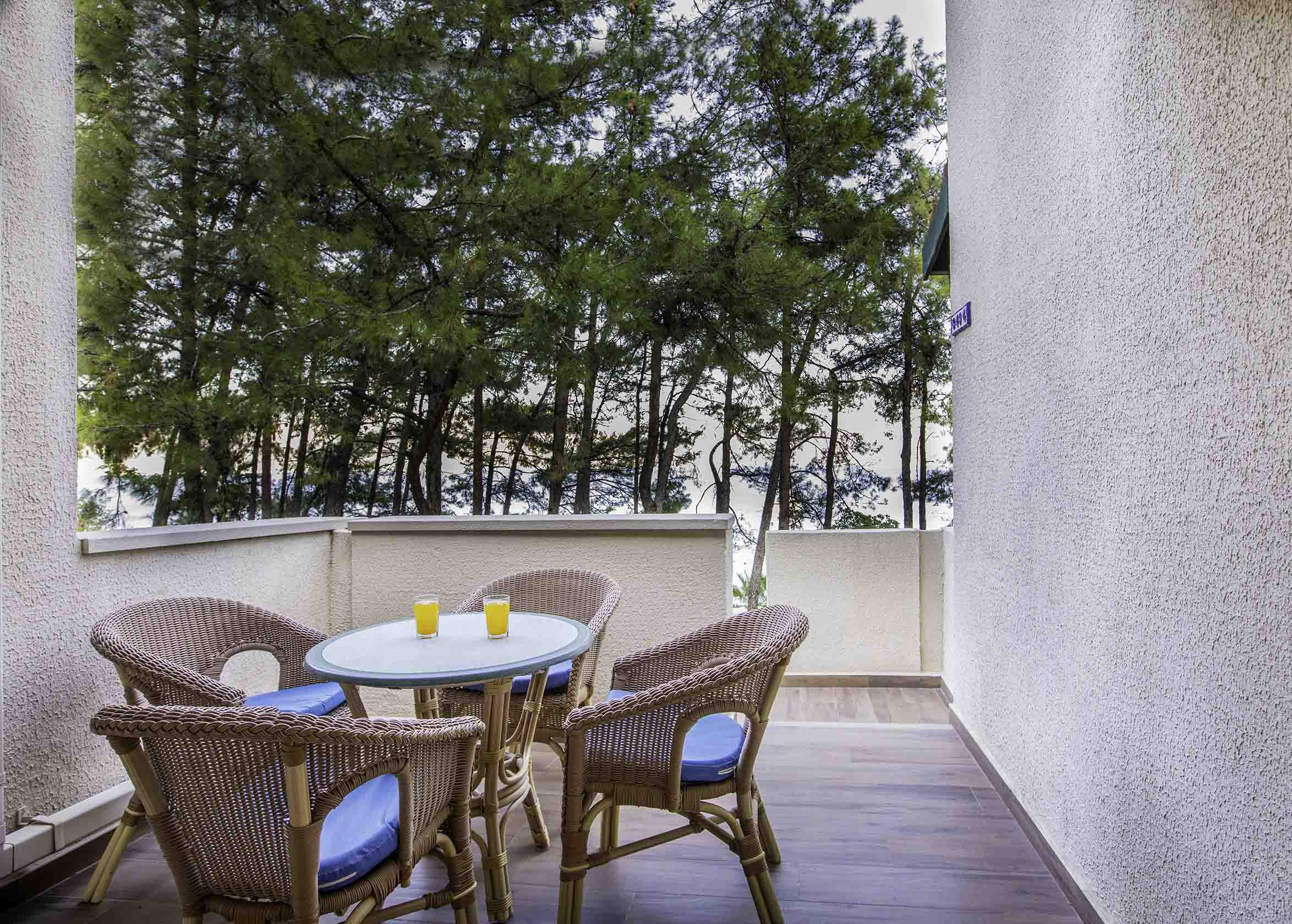 Family Room Garden View