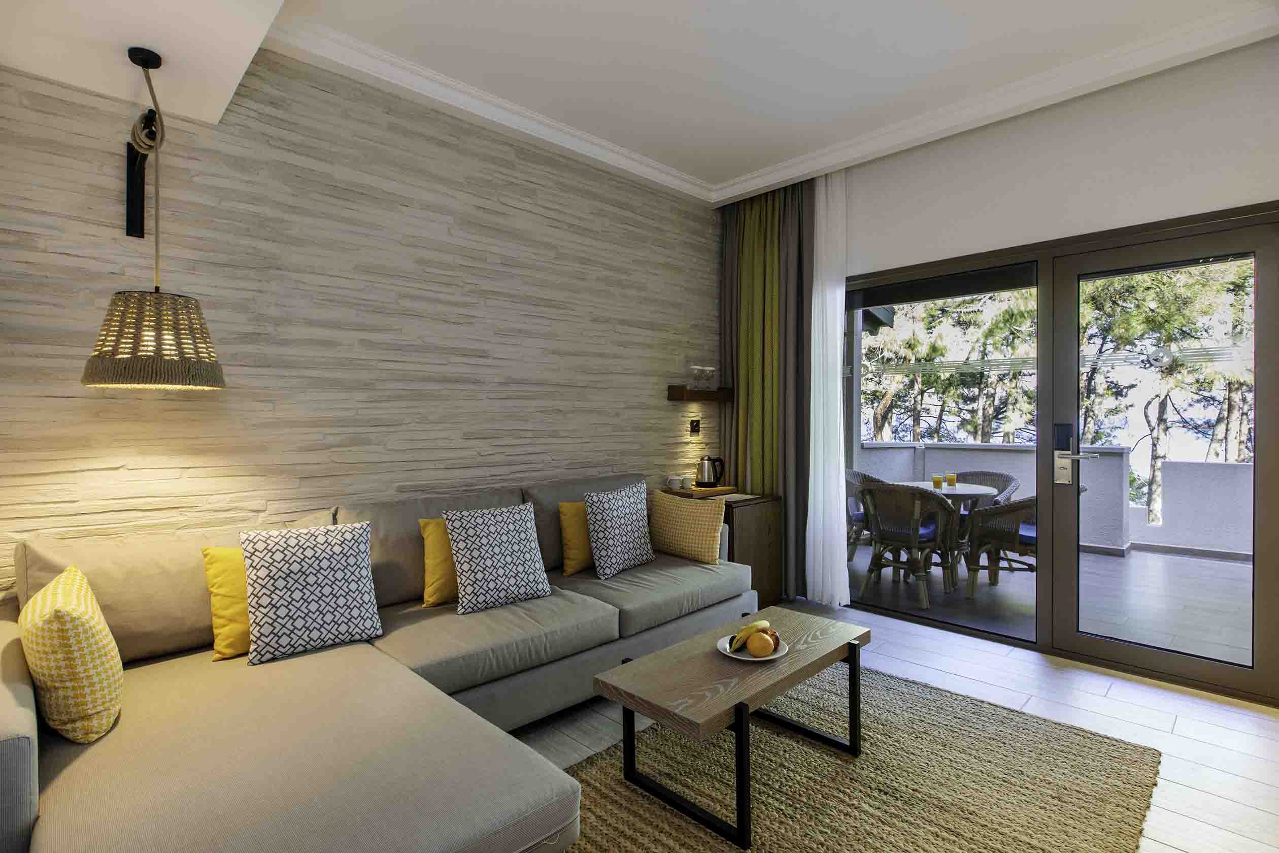 Family Room Superior Garden View