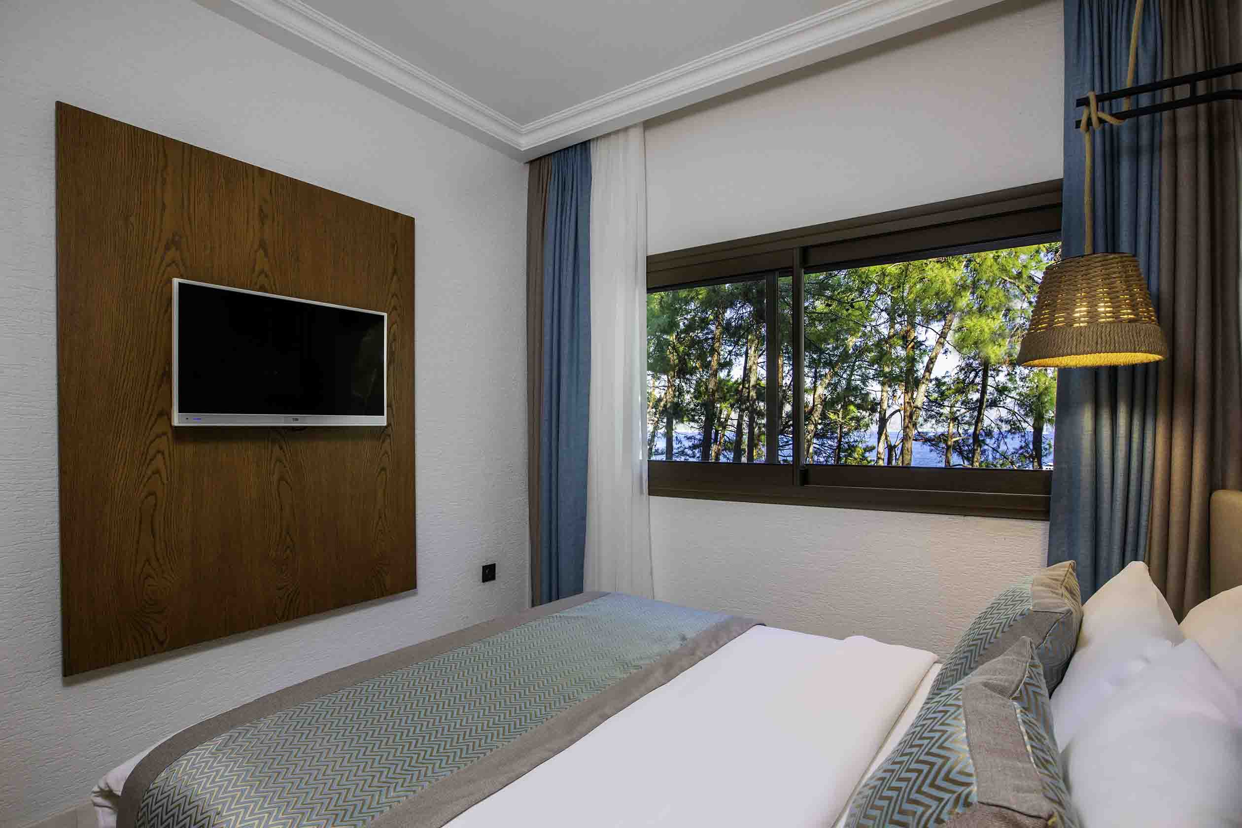 Family Room Superior Garden View