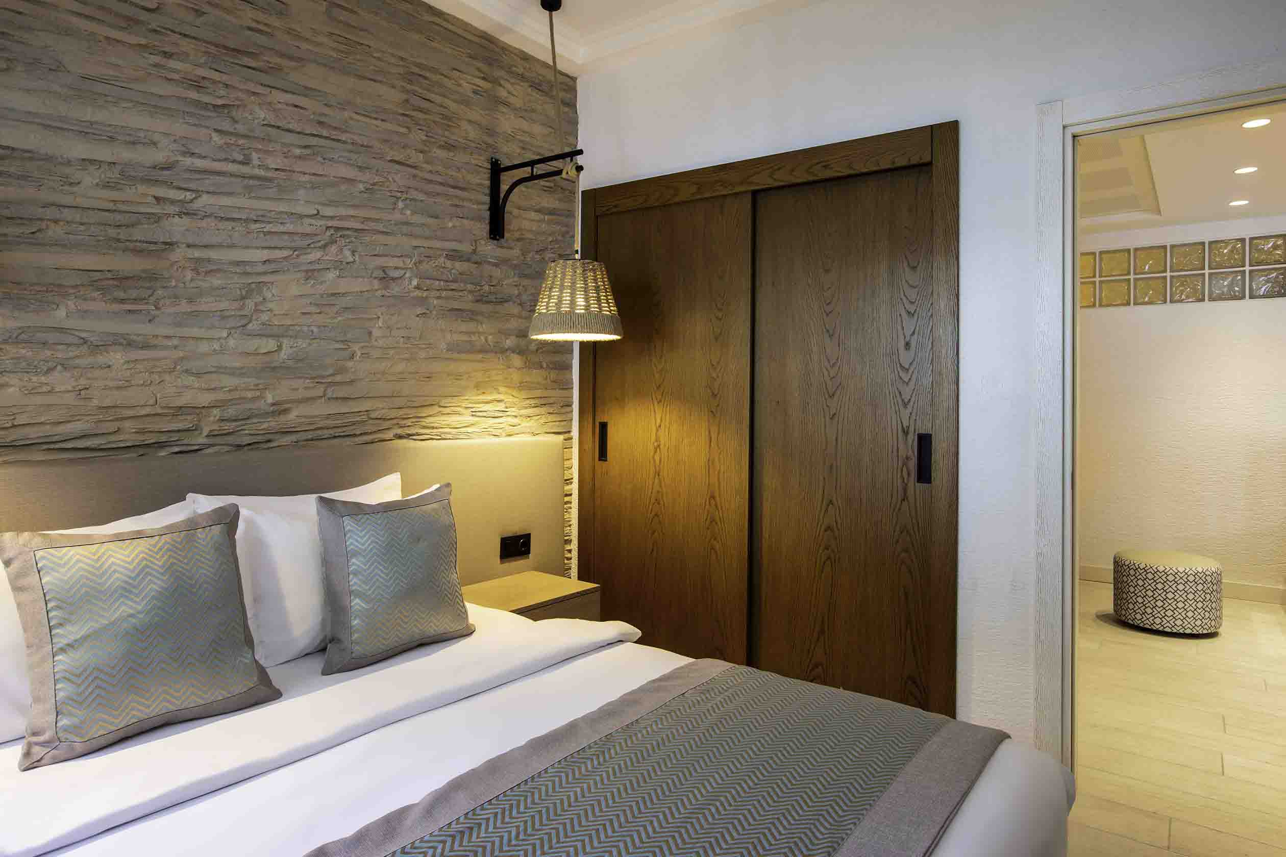 Family Room Superior Garden View