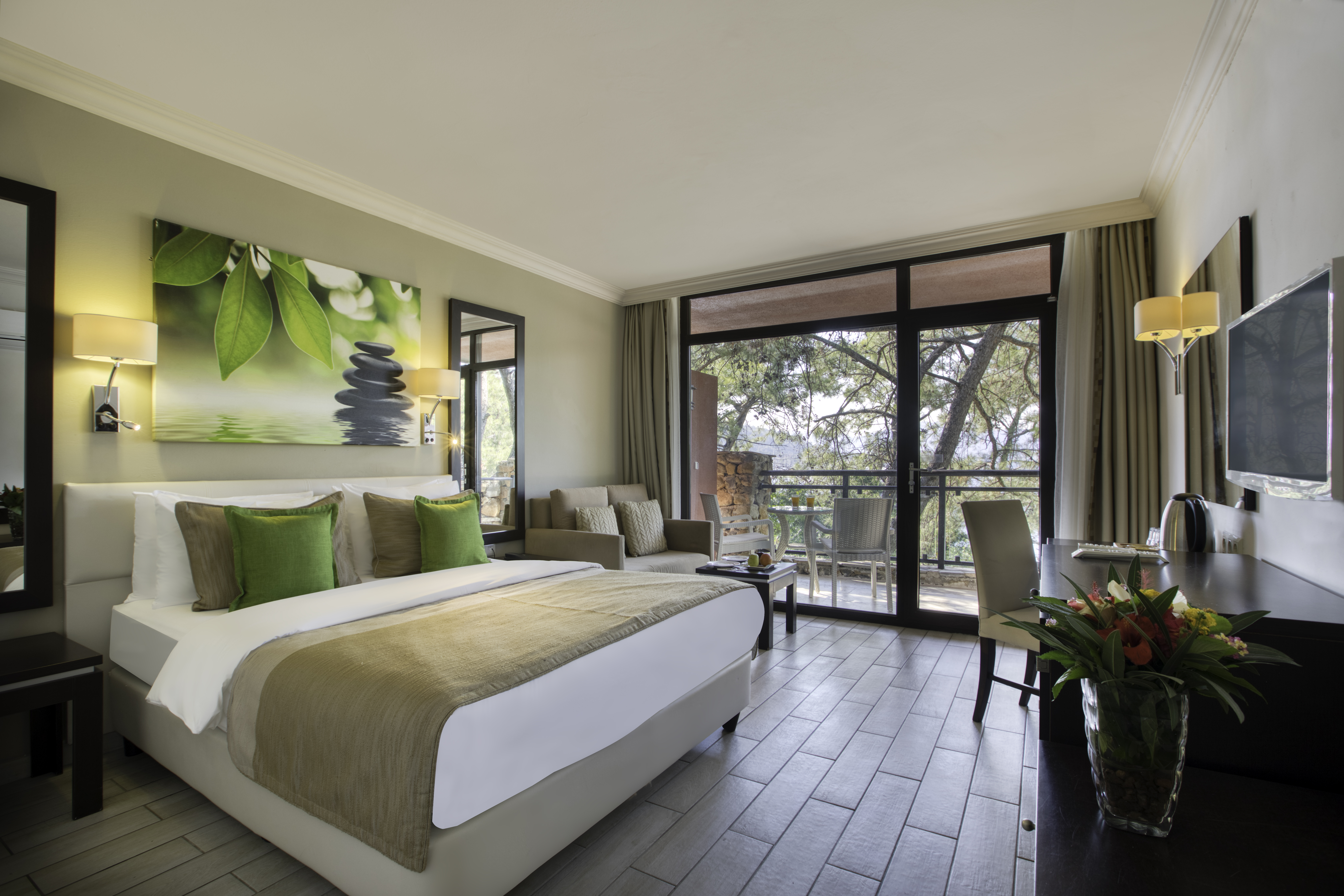 Double Partial Sea View