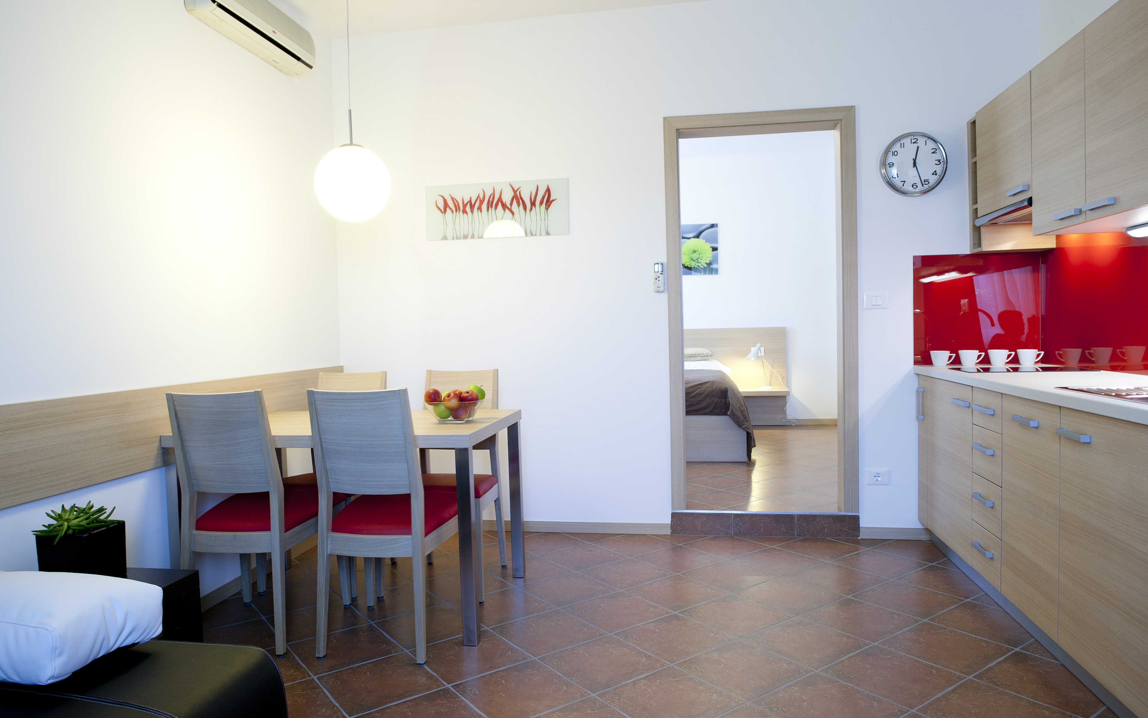 Apartment Capacity 1