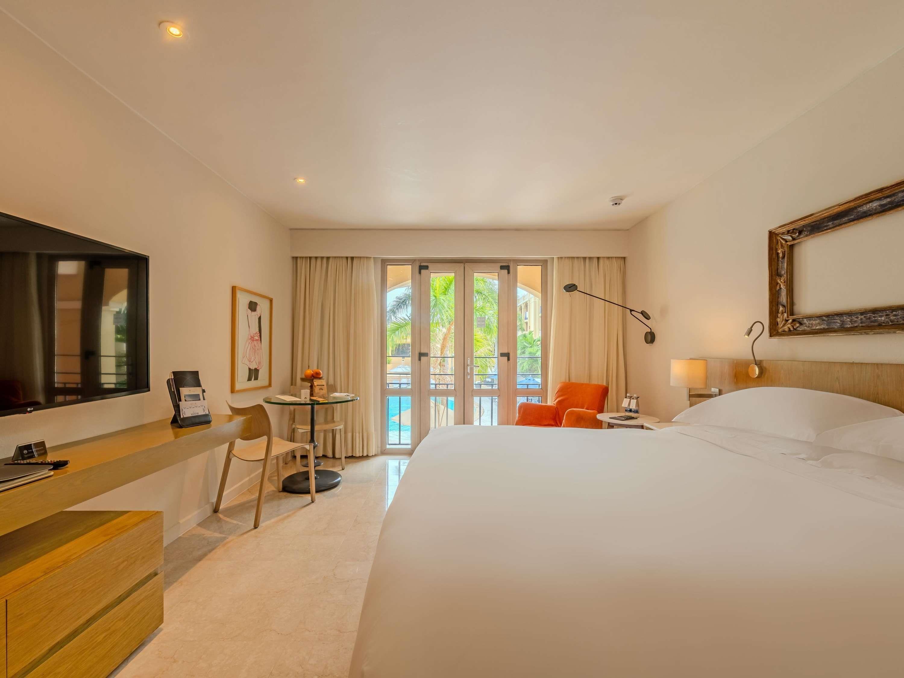 Double Classic King Bed