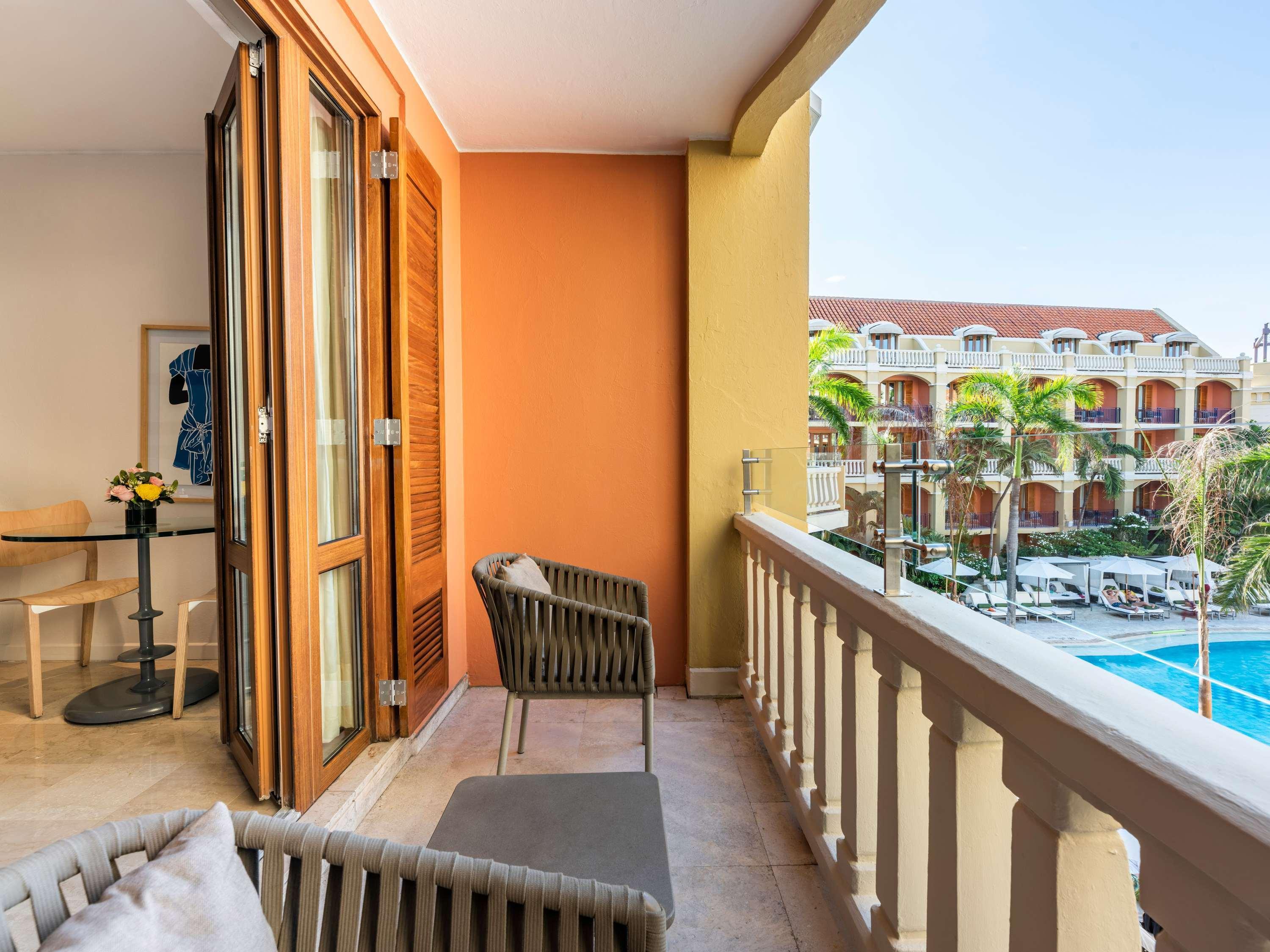 Twin Superior Pool View