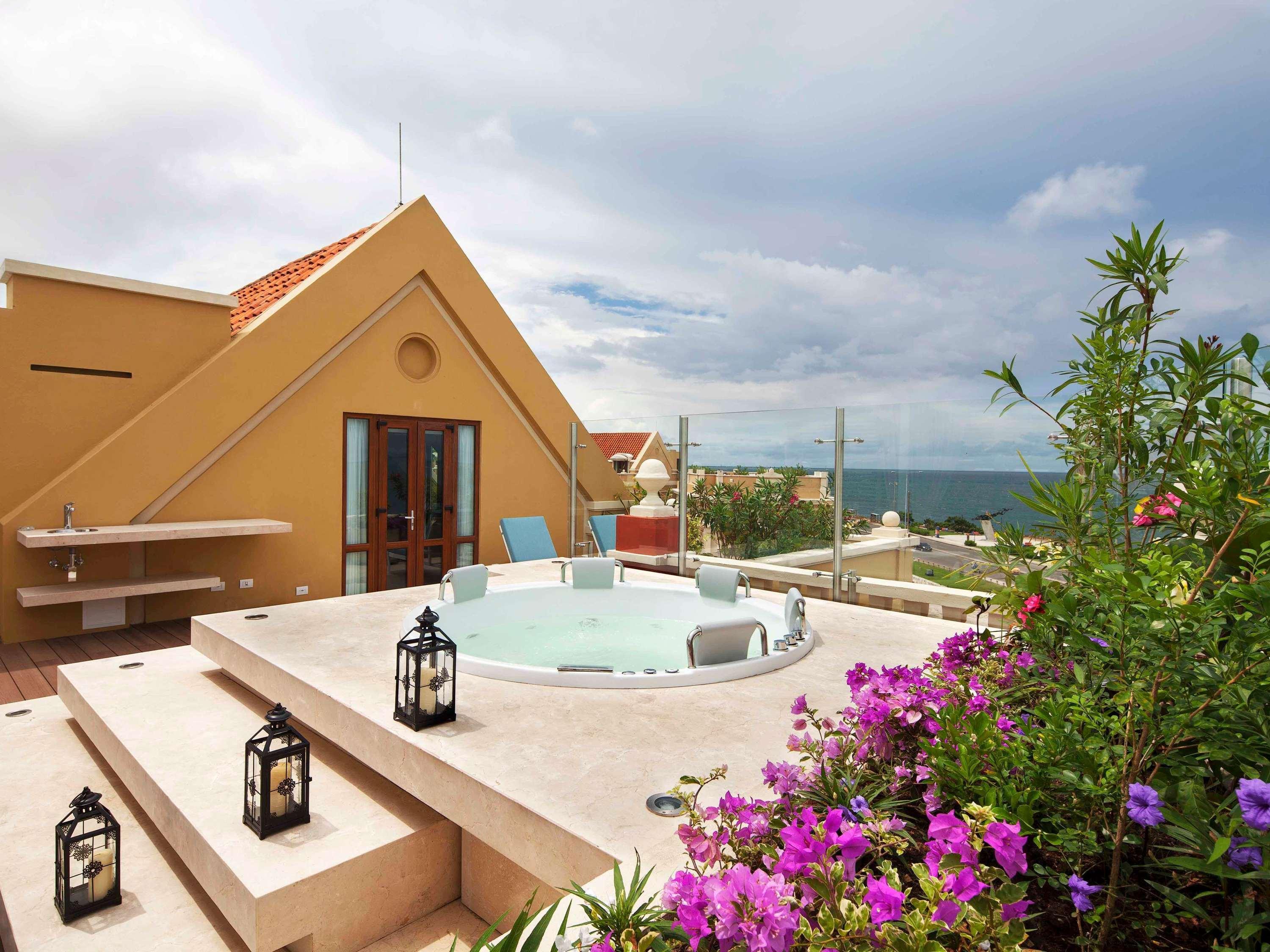 Suite with Jacuzzi with Views