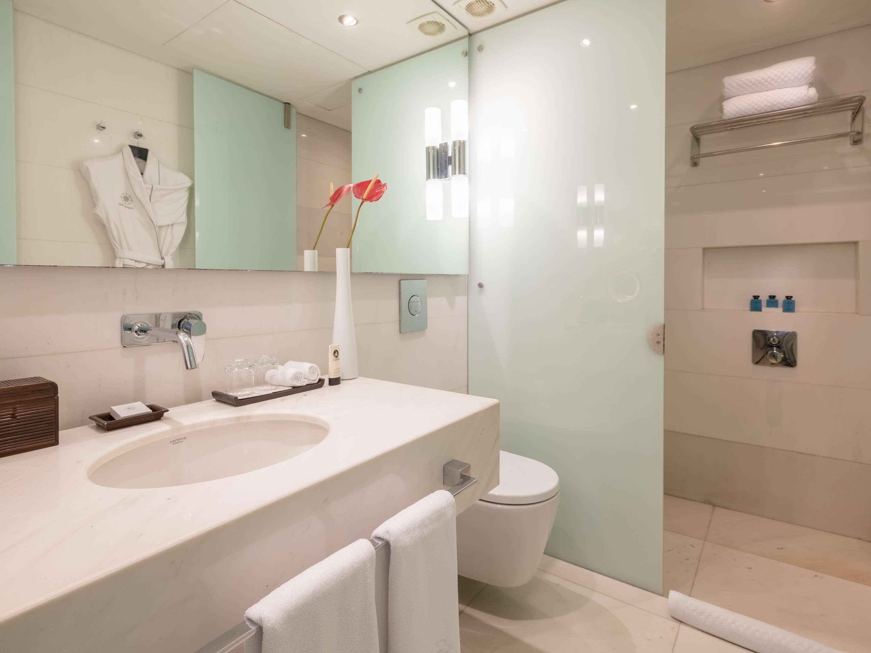 Junior Suite Ocean View with Balcony