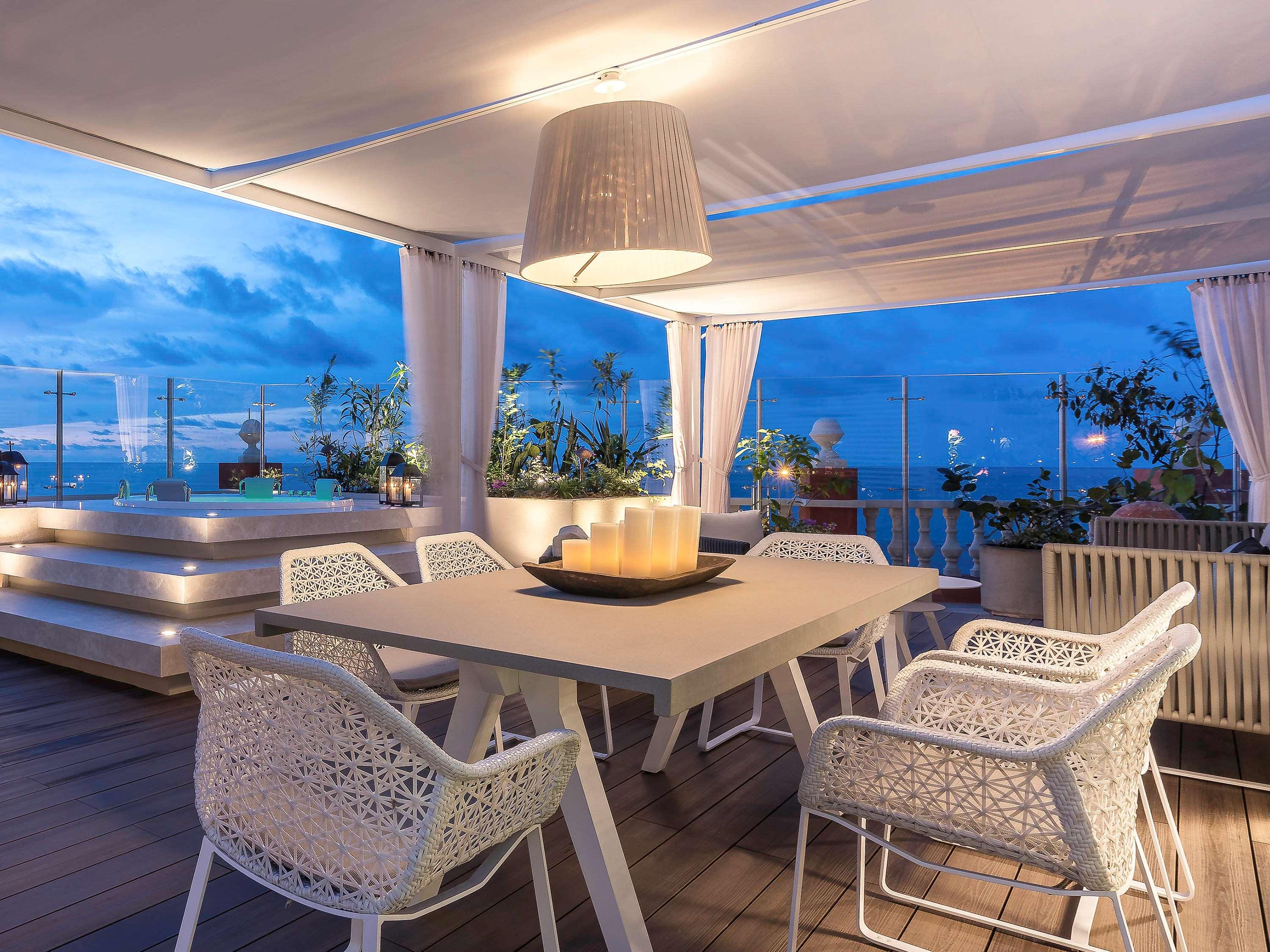 Suite with Jacuzzi with Views