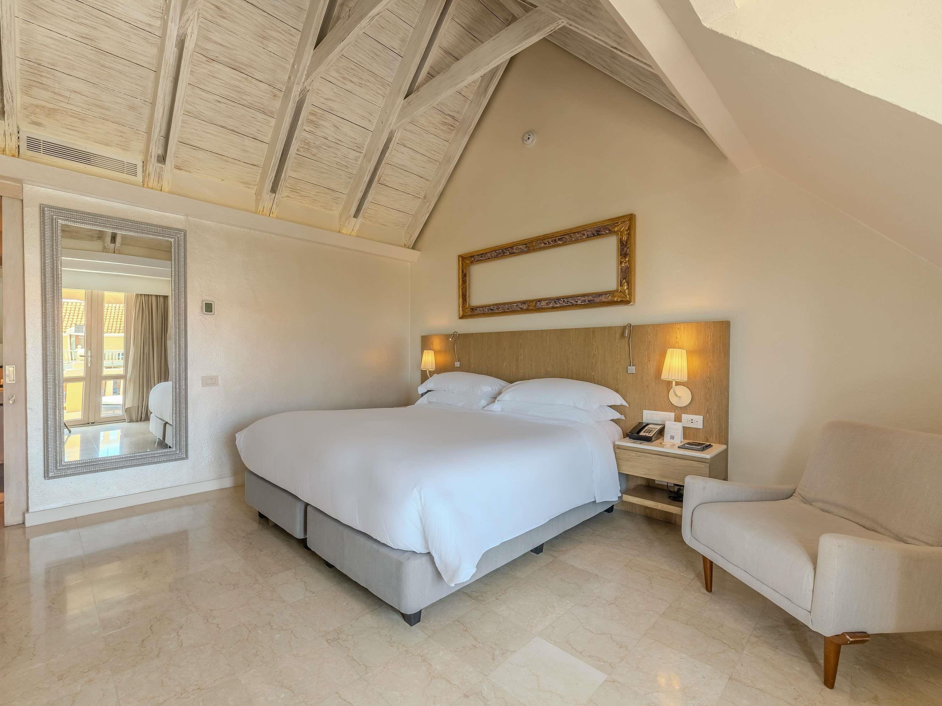 Junior Suite Ocean View with Balcony