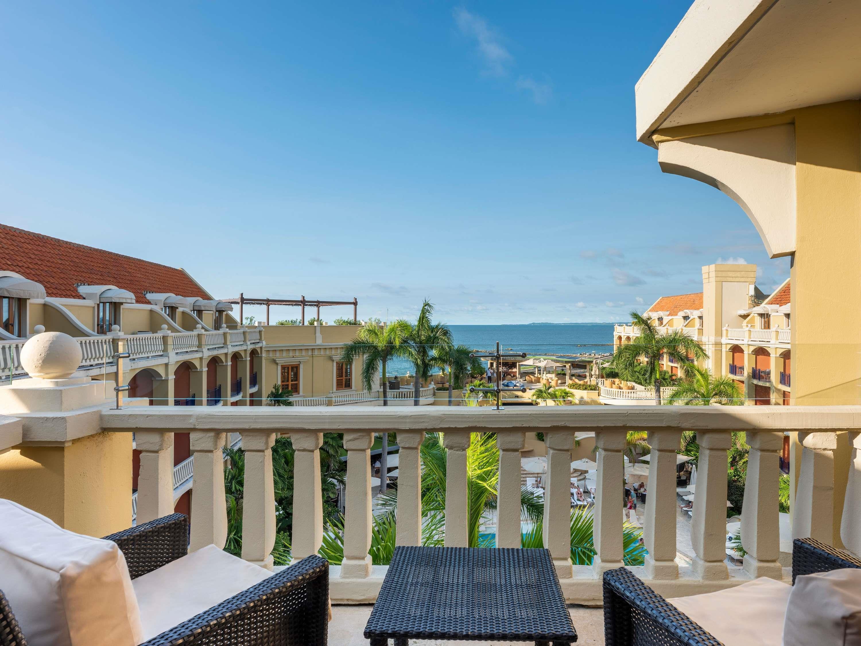 Double Deluxe King Bed