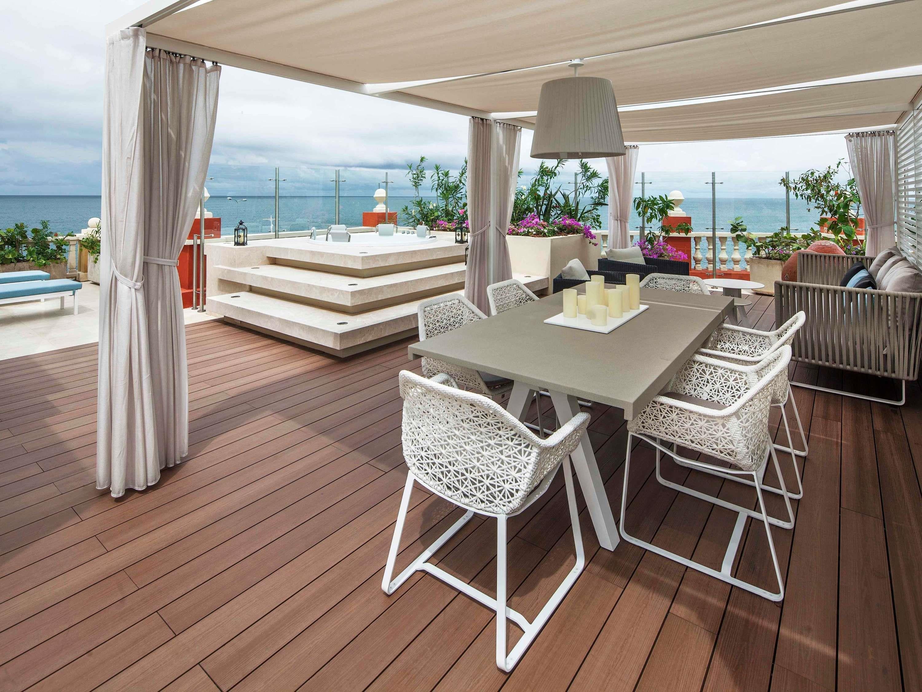 Suite with Jacuzzi with Views