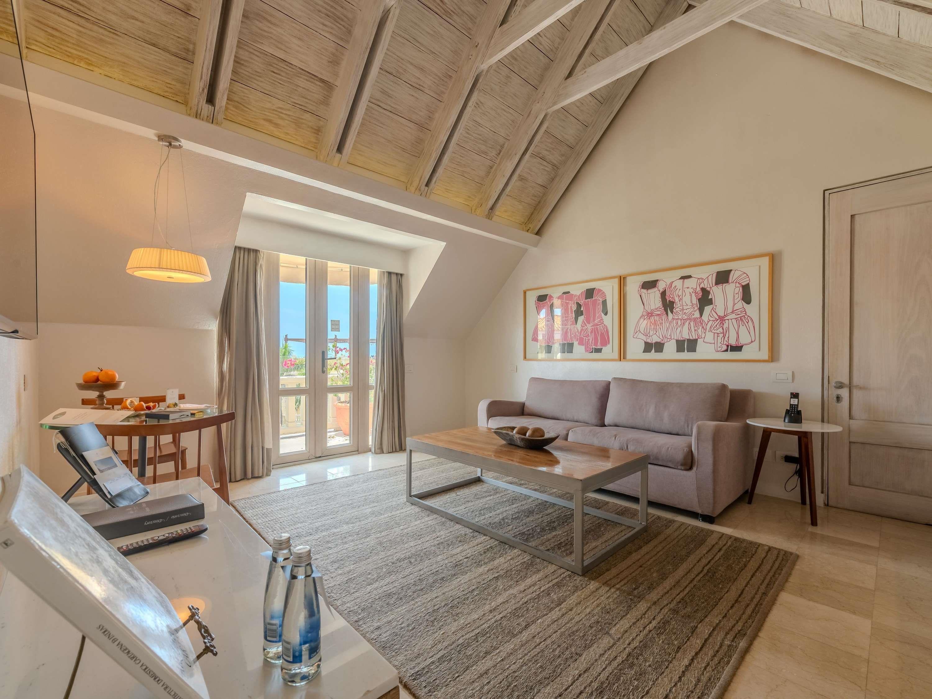 Junior Suite Ocean View with Balcony