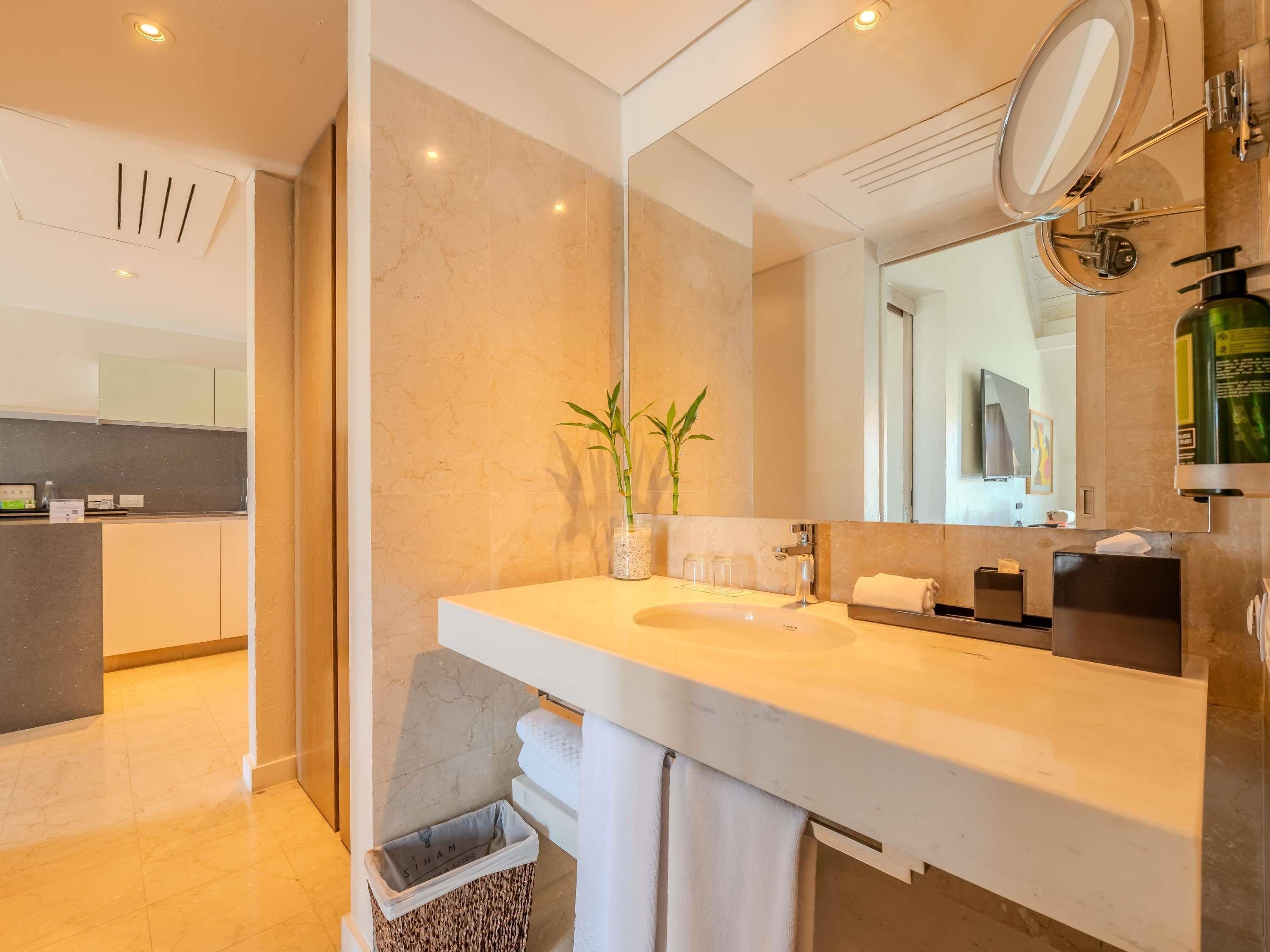 Junior Suite Ocean View with Balcony