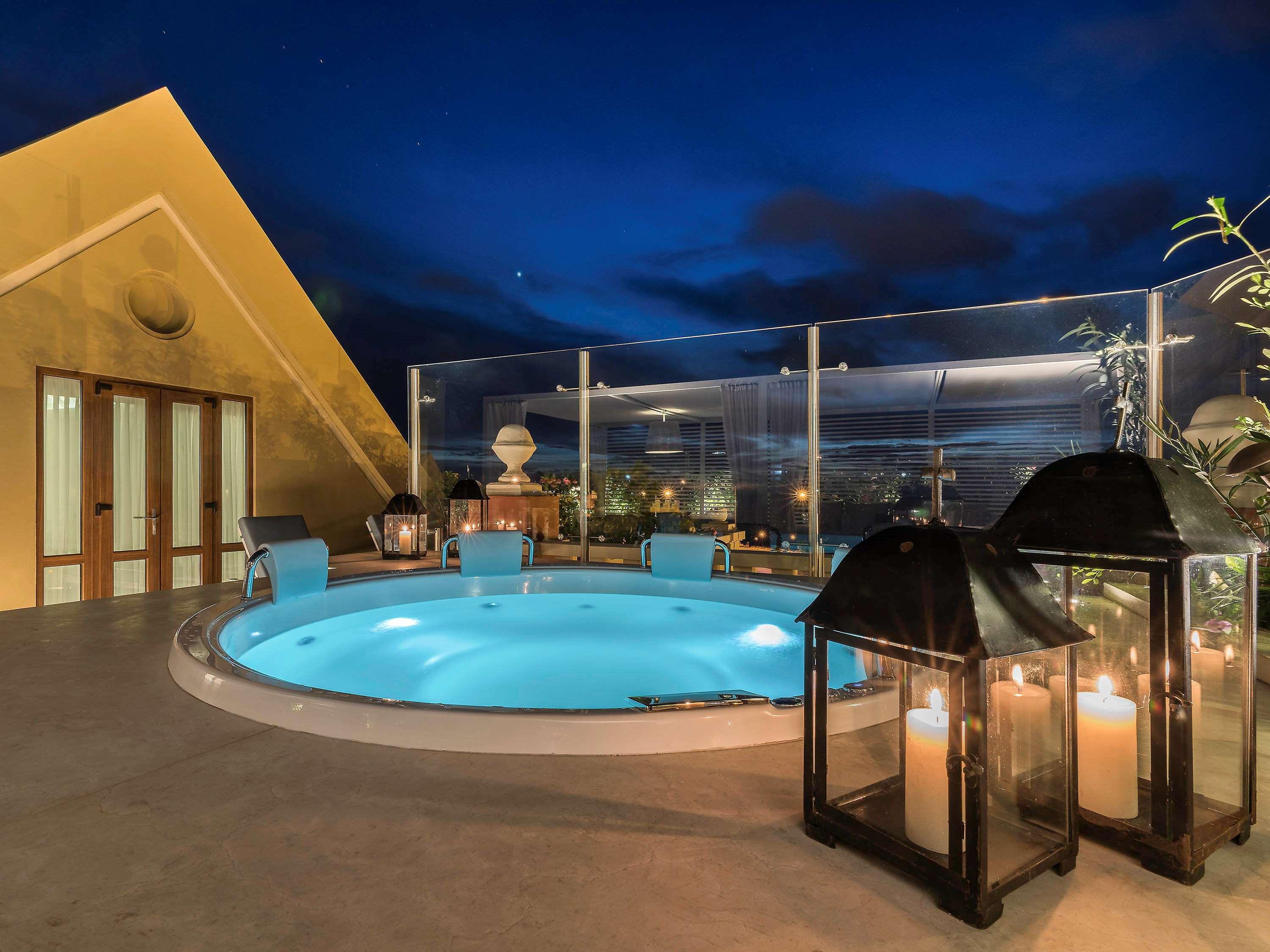 Suite Sea View King Bed