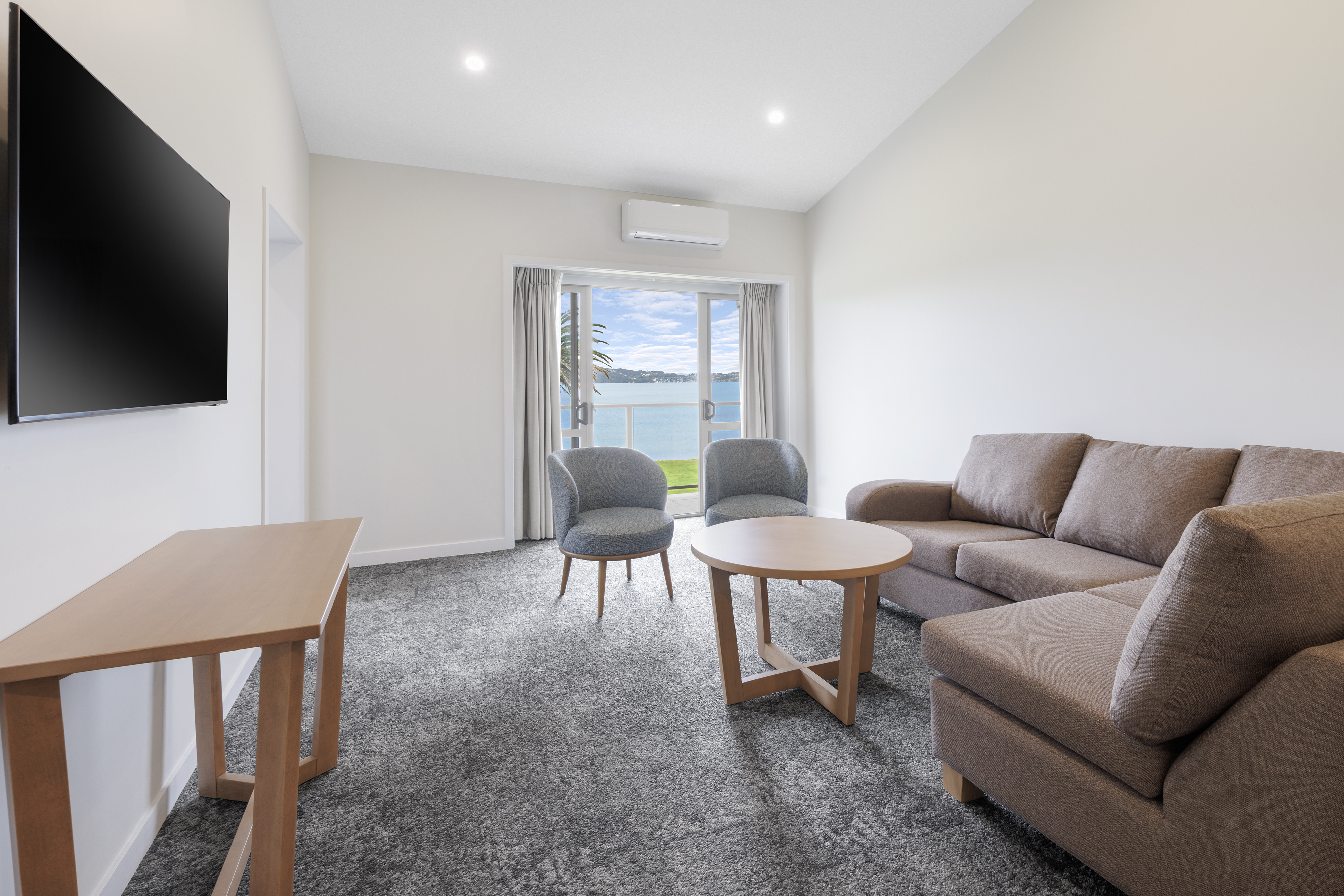 Suite Sea View King Bed
