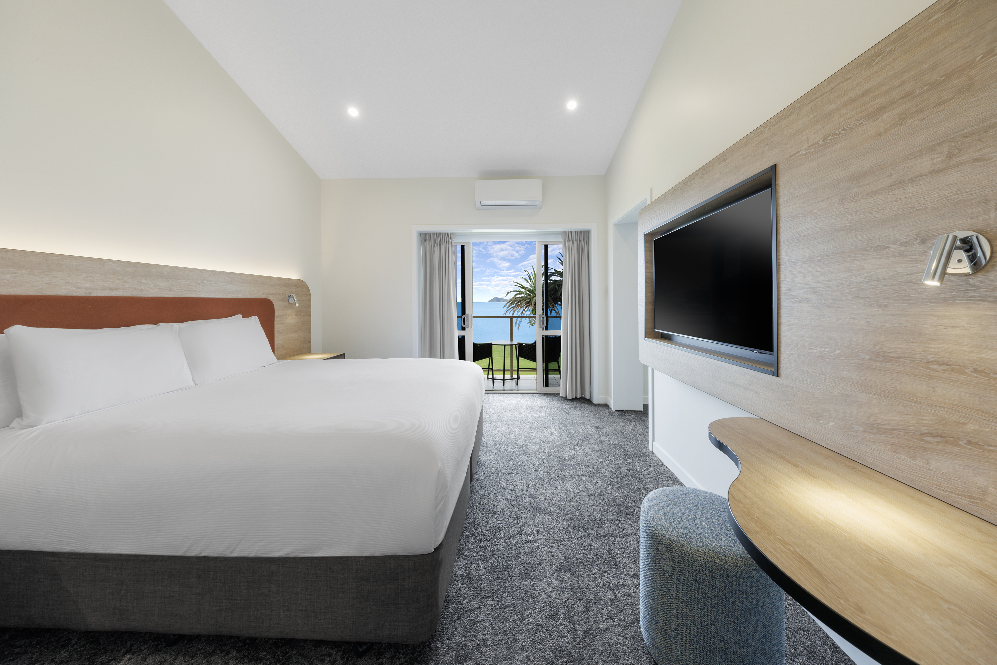 Suite Sea View King Bed