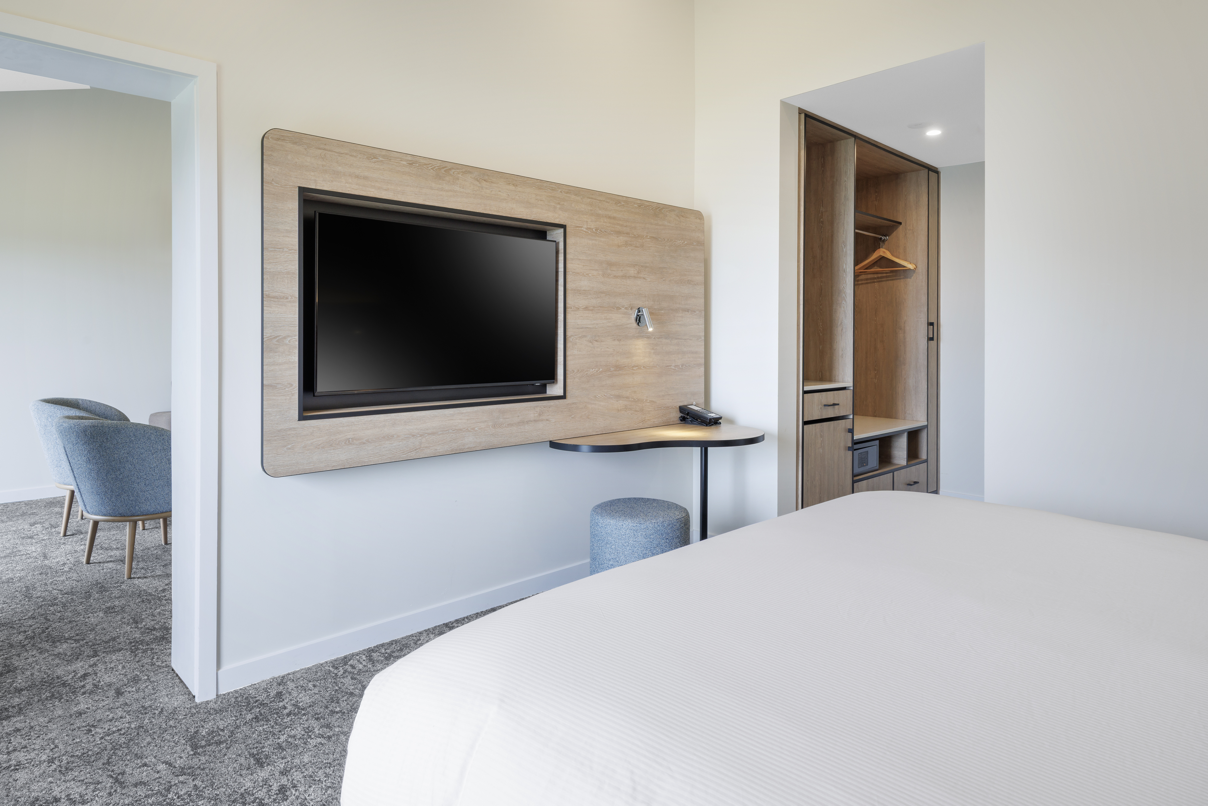 Suite Sea View King Bed
